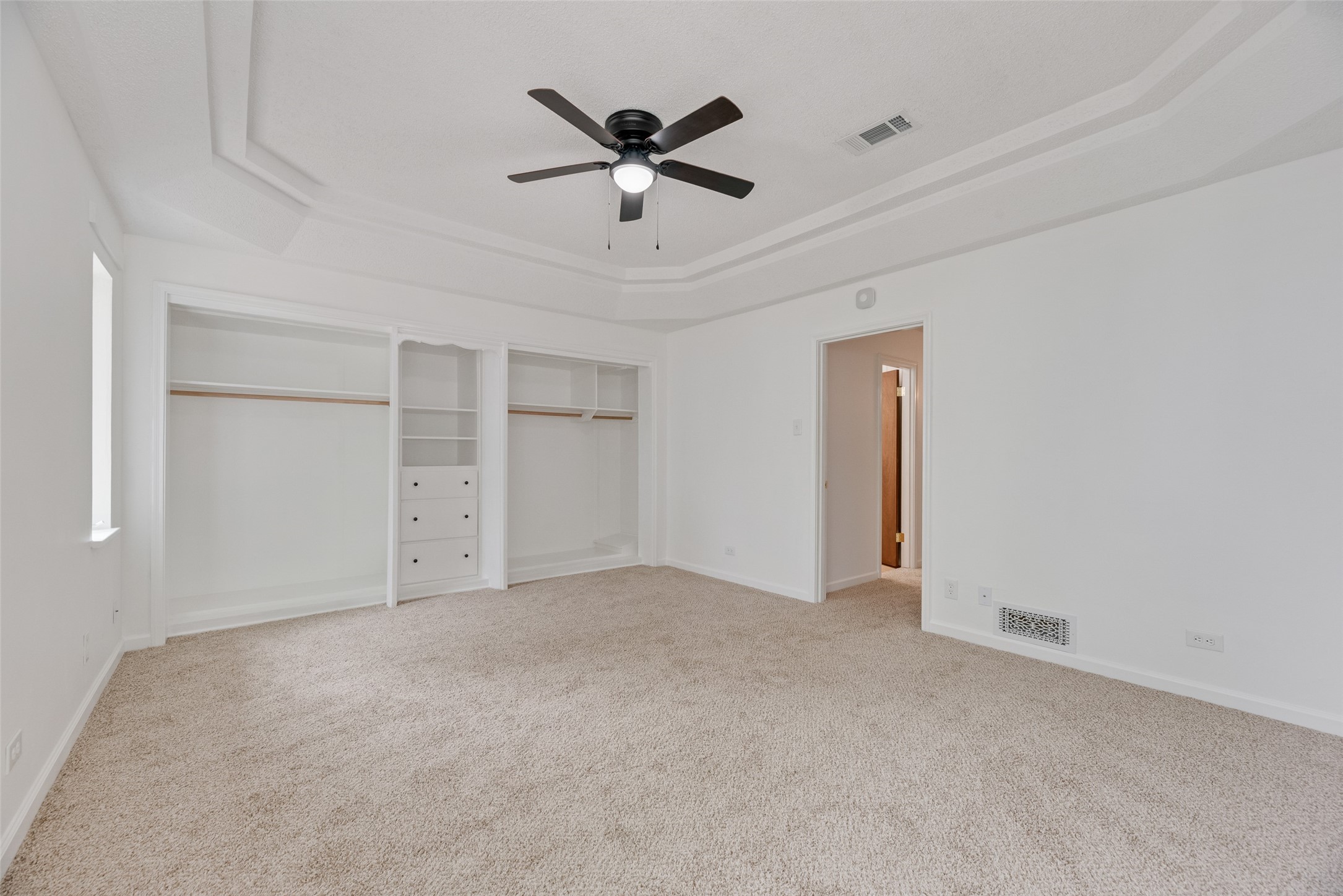 2110 N Locust Street