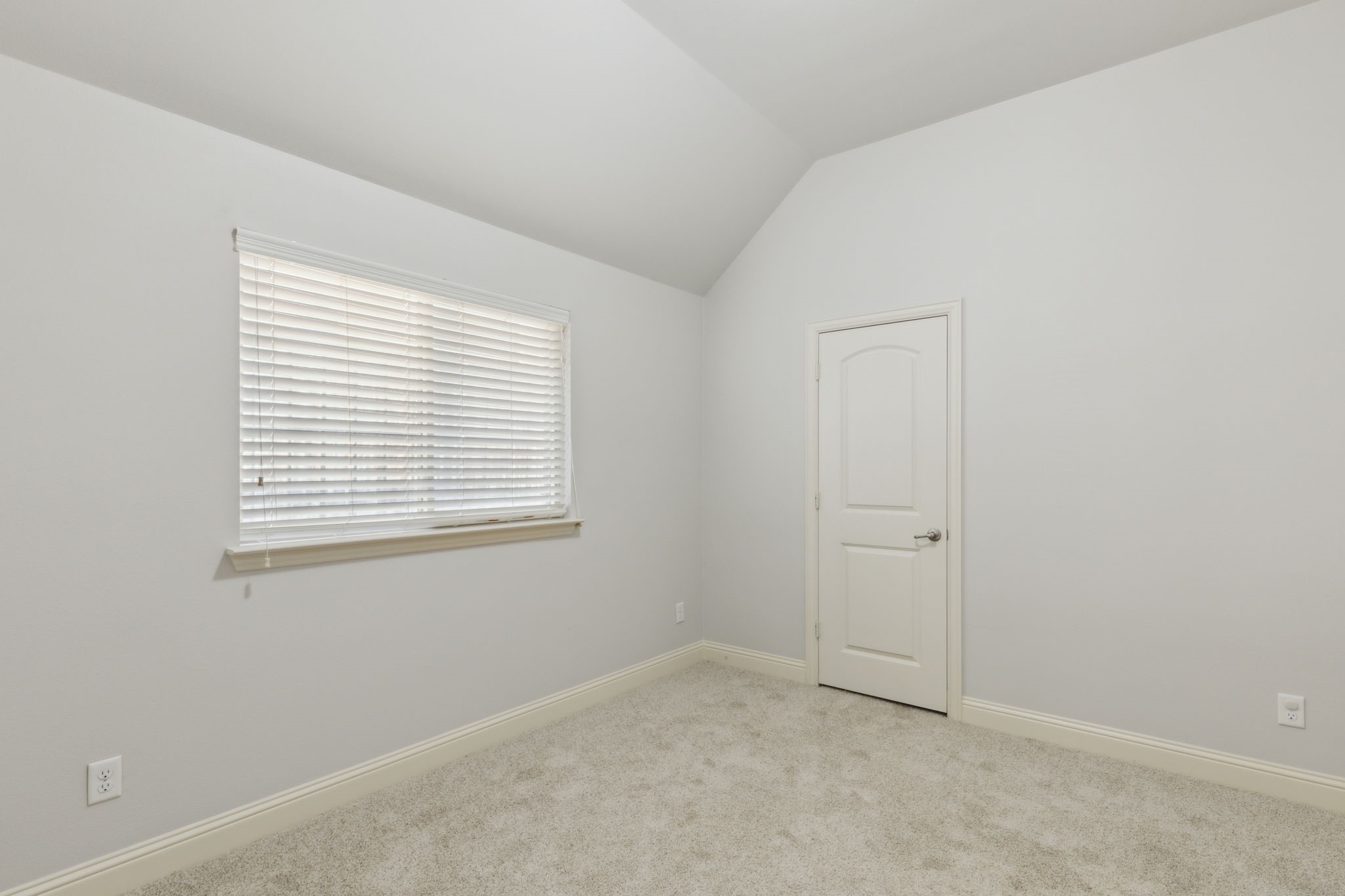 9931 Knight Lane