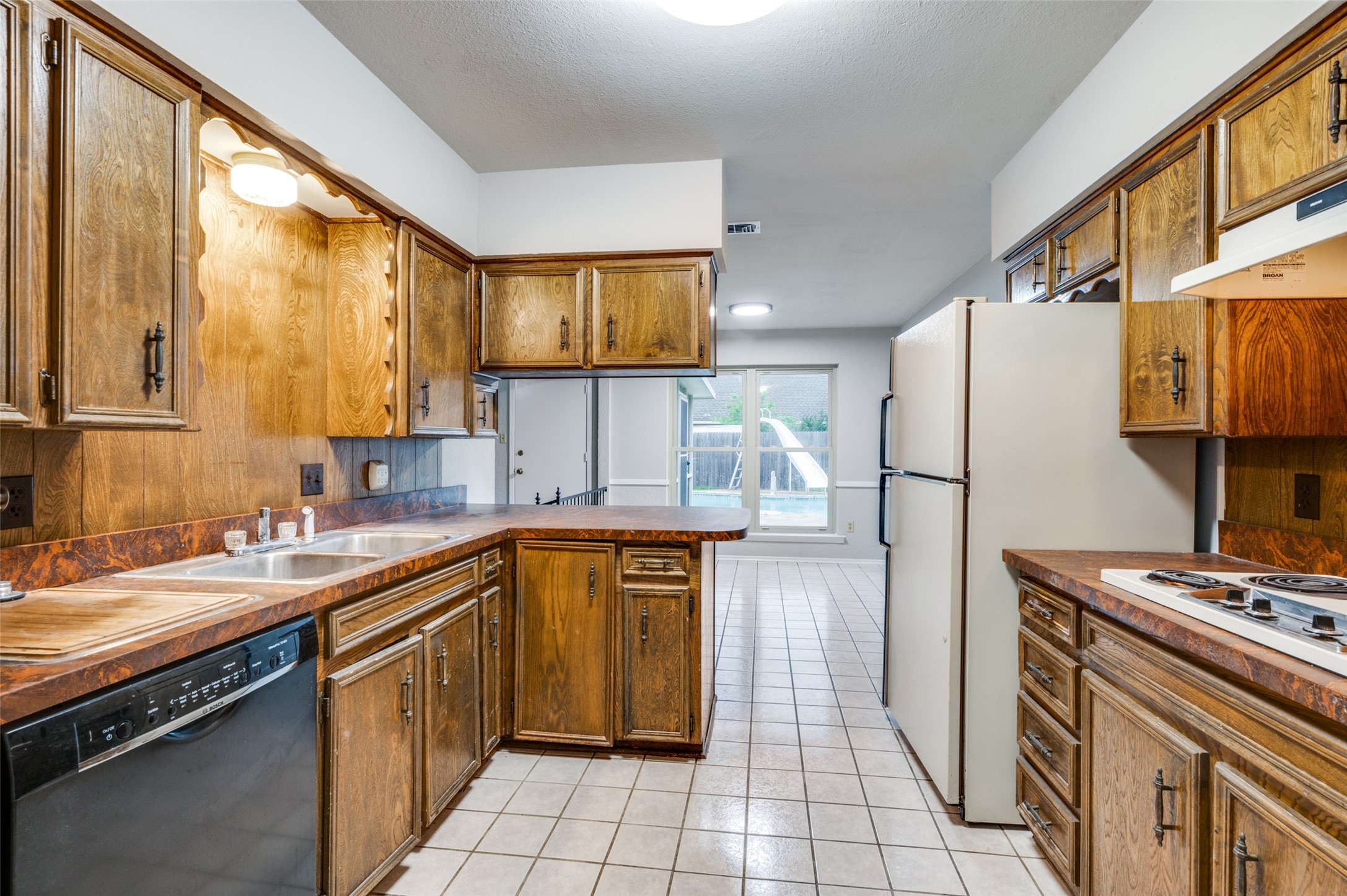 5817 Carolyn Drive