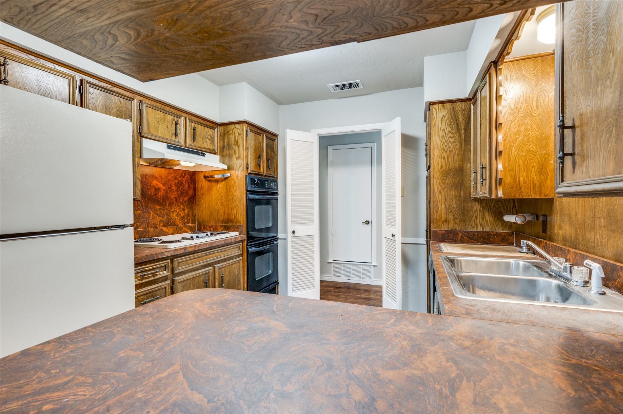 5817 Carolyn Drive