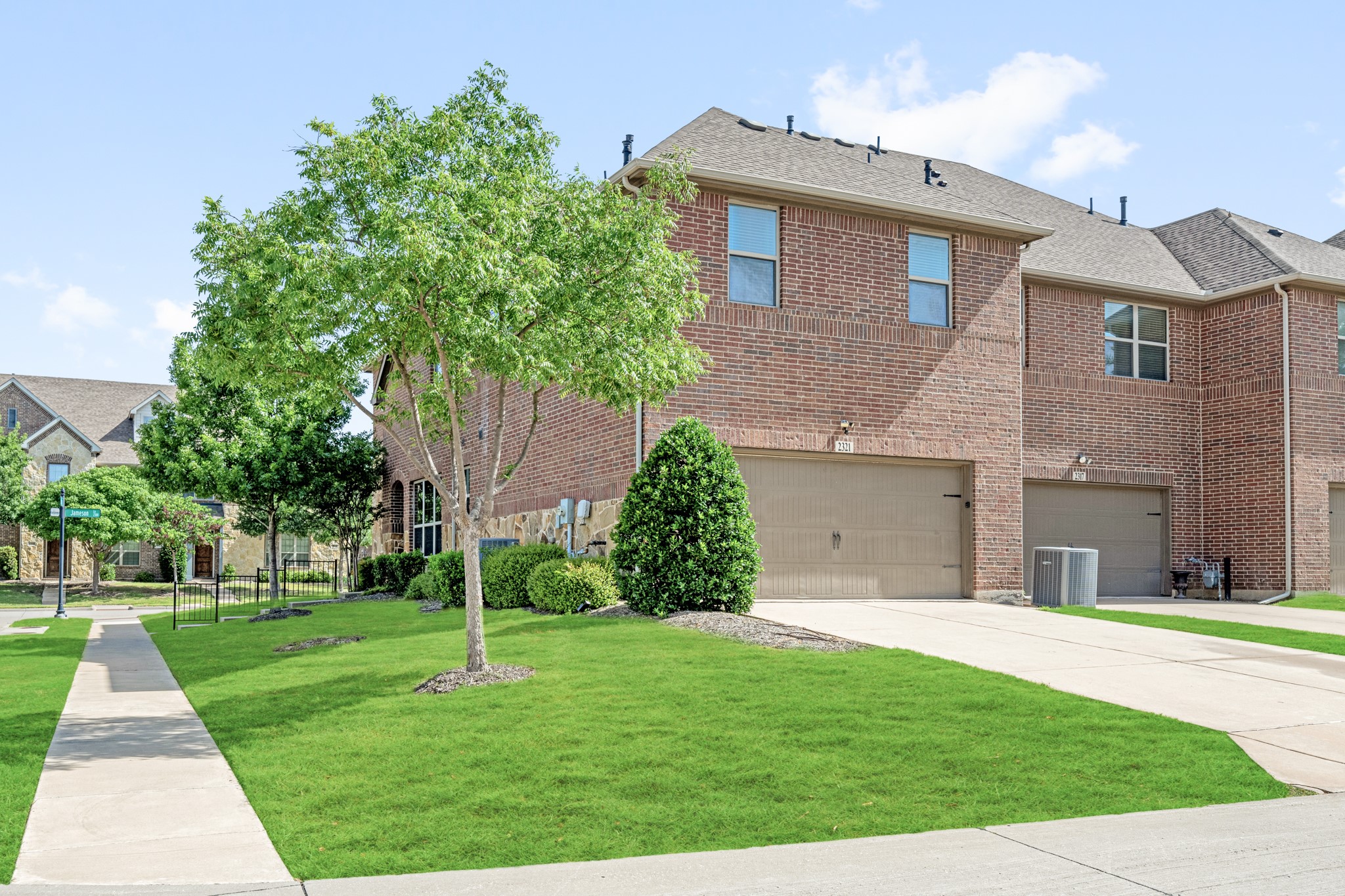 2321 Jameson Lane
