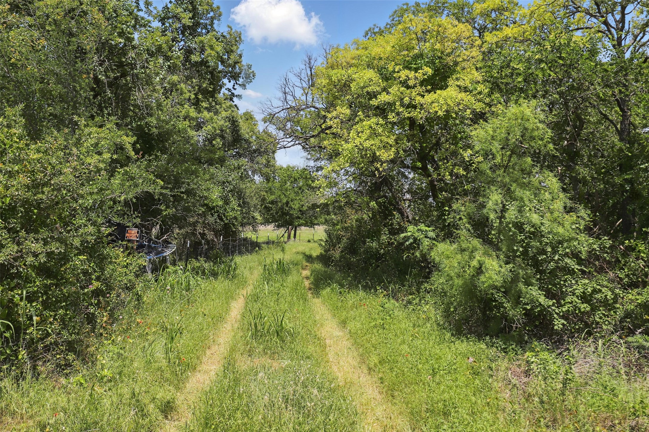 640 Private Road 3663