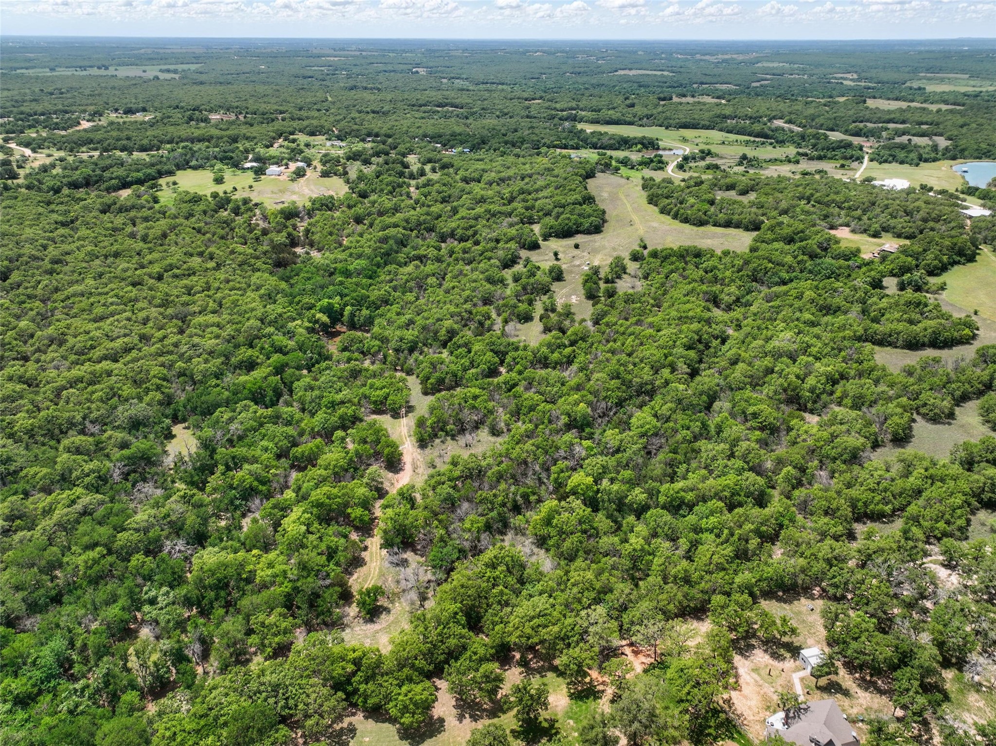 640 Private Road 3663