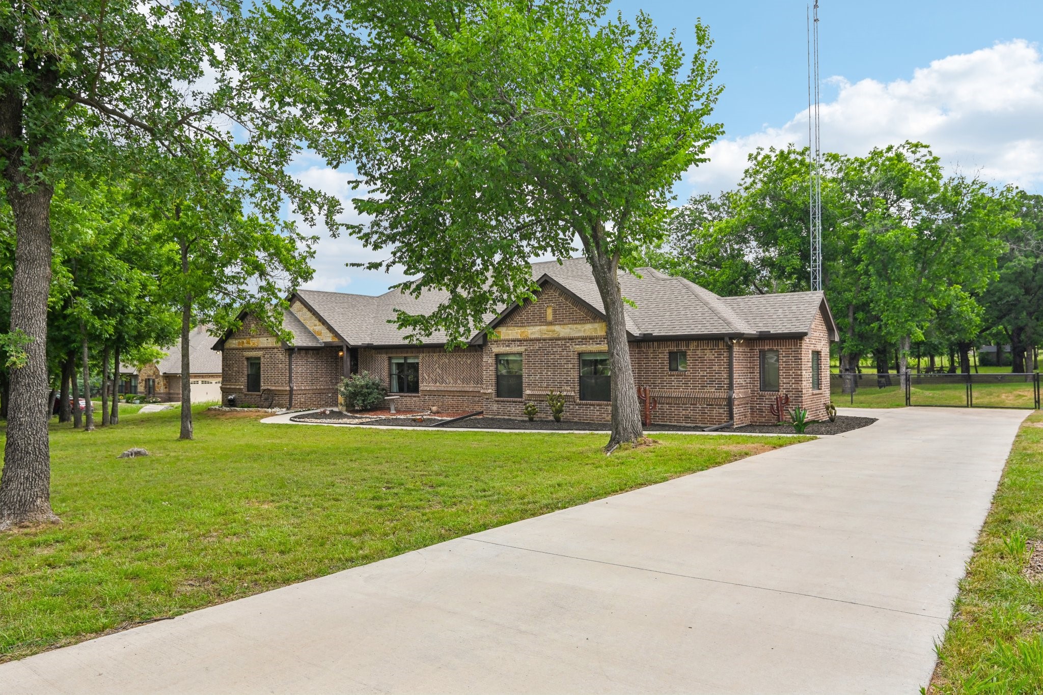 1389 County Road 3591