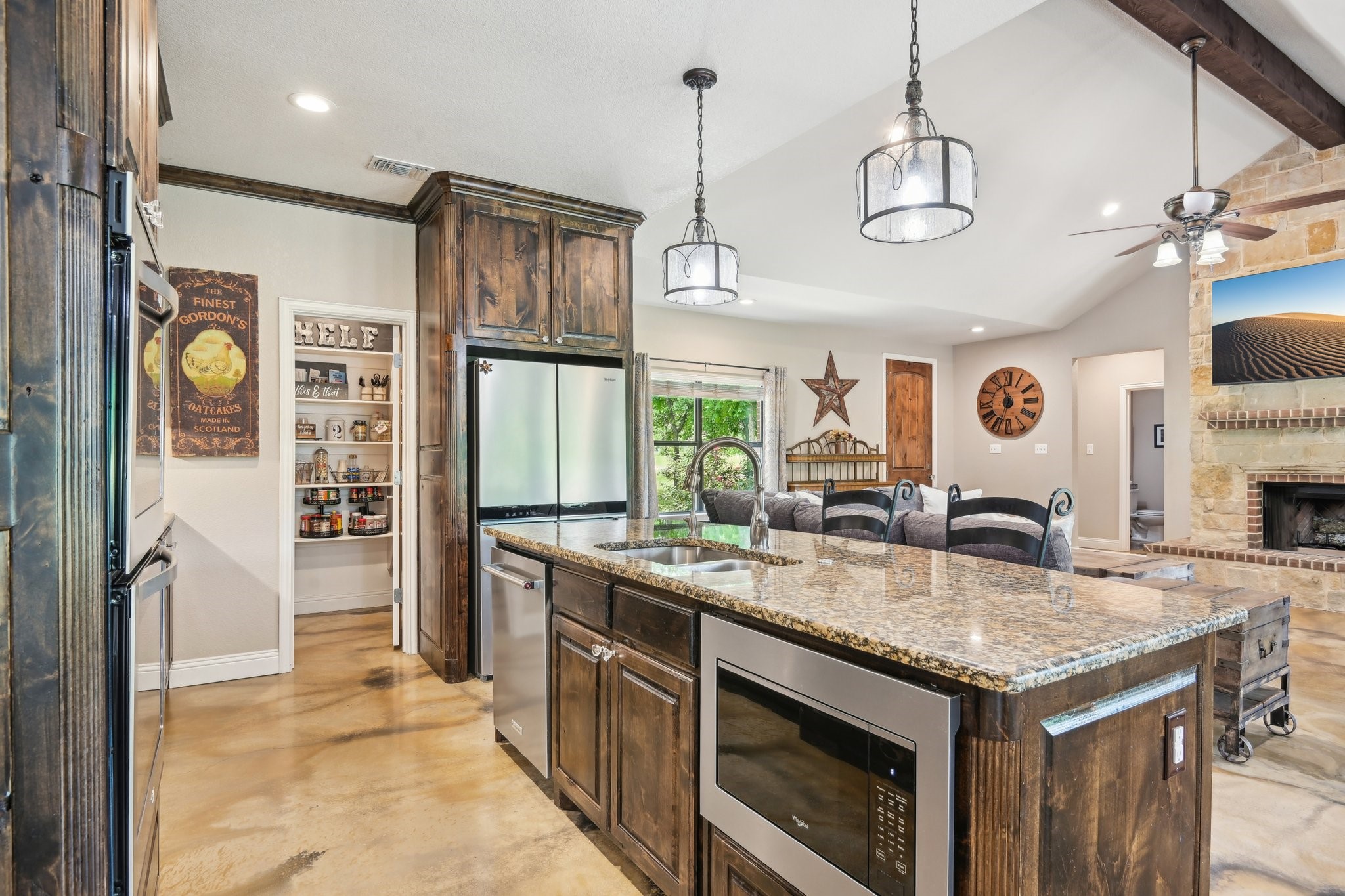 1389 County Road 3591