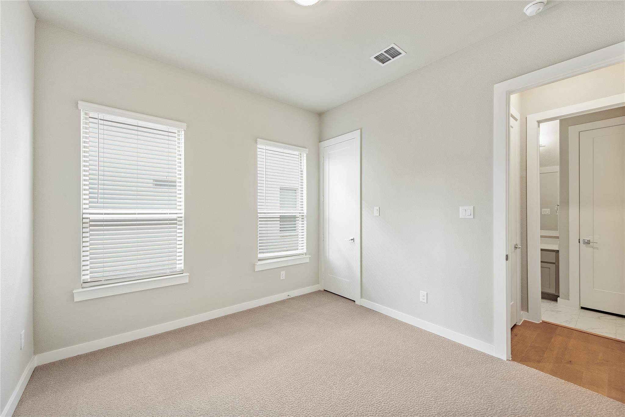 3516 Rustic Oak Drive