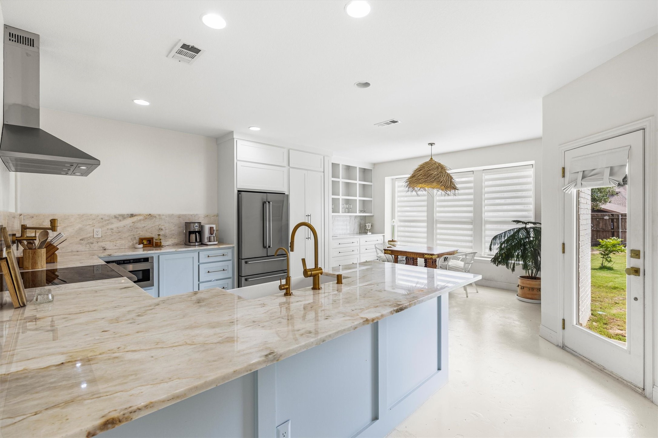 16012 Alvarado Drive