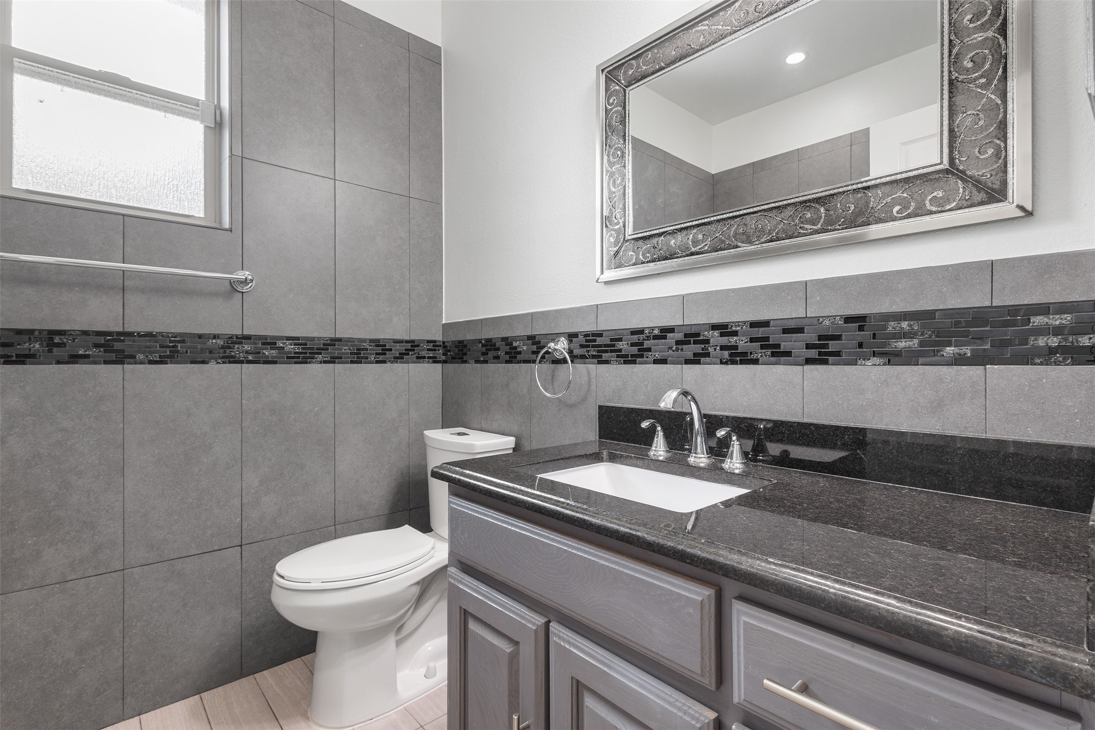 1141 Southpointe Drive