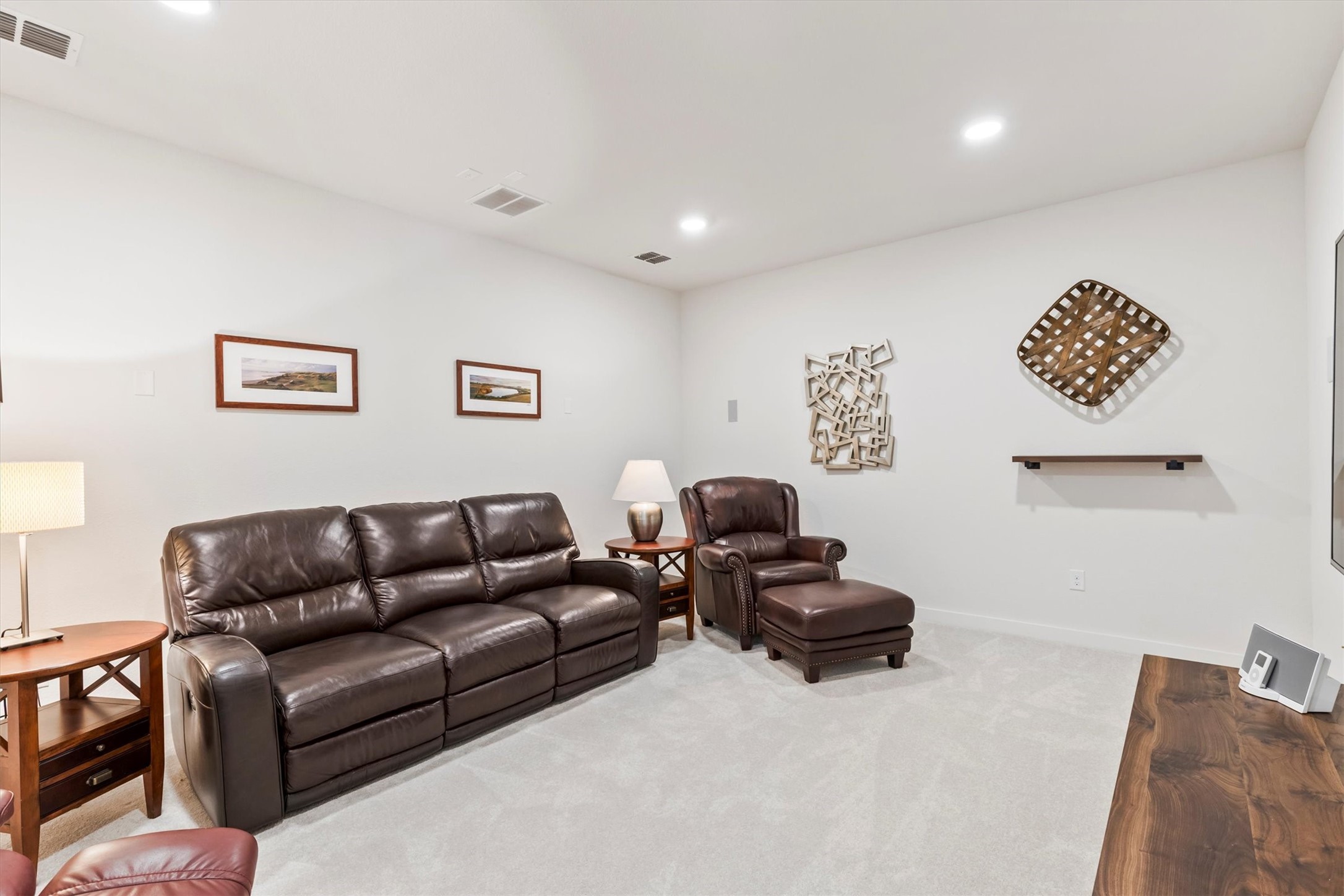 4031 Woodbine Lane