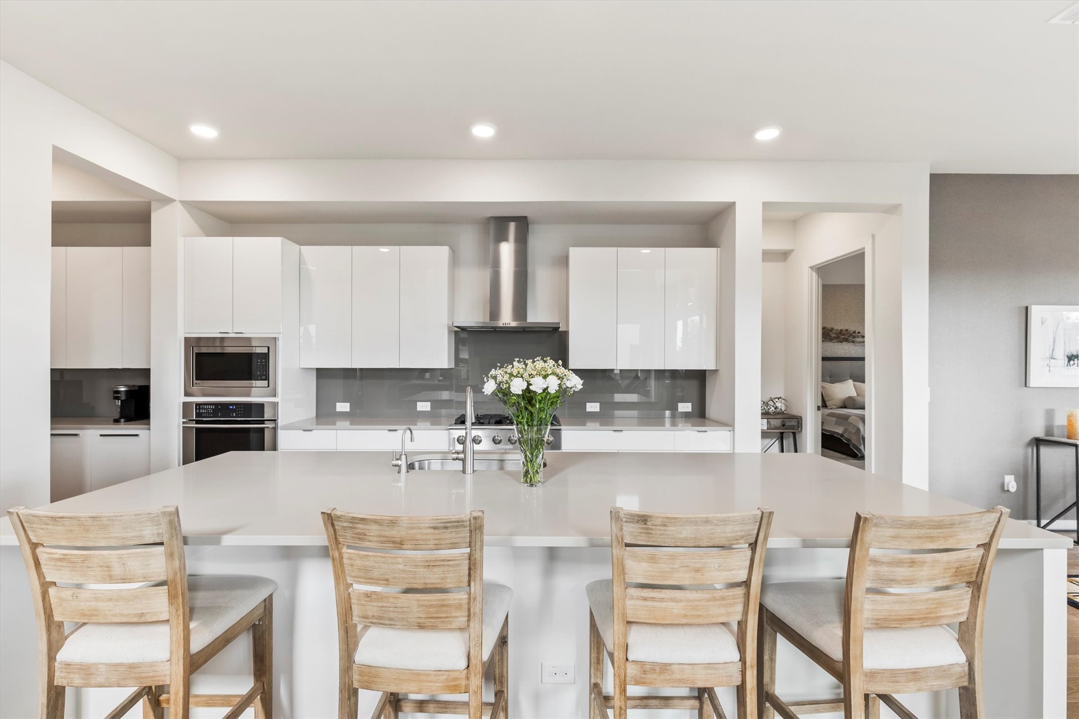 4031 Woodbine Lane
