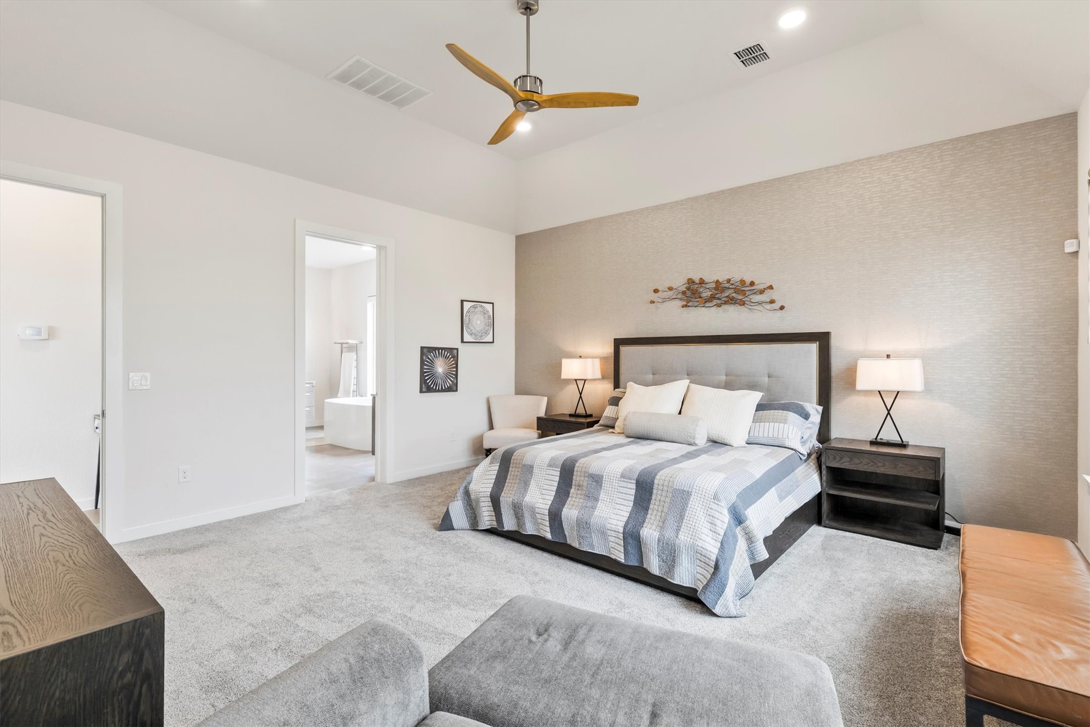 4031 Woodbine Lane
