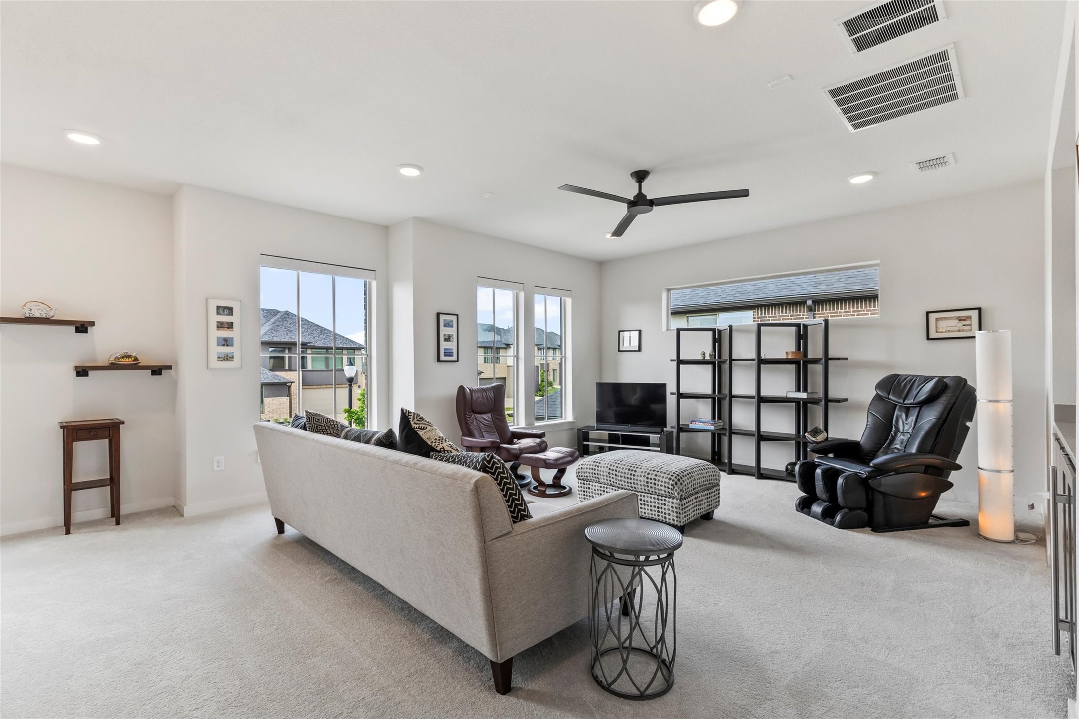 4031 Woodbine Lane