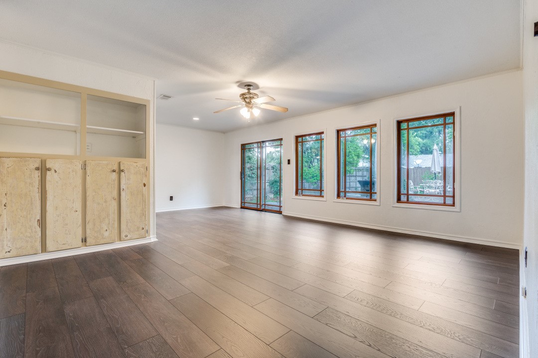 2602 Brentwood Circle