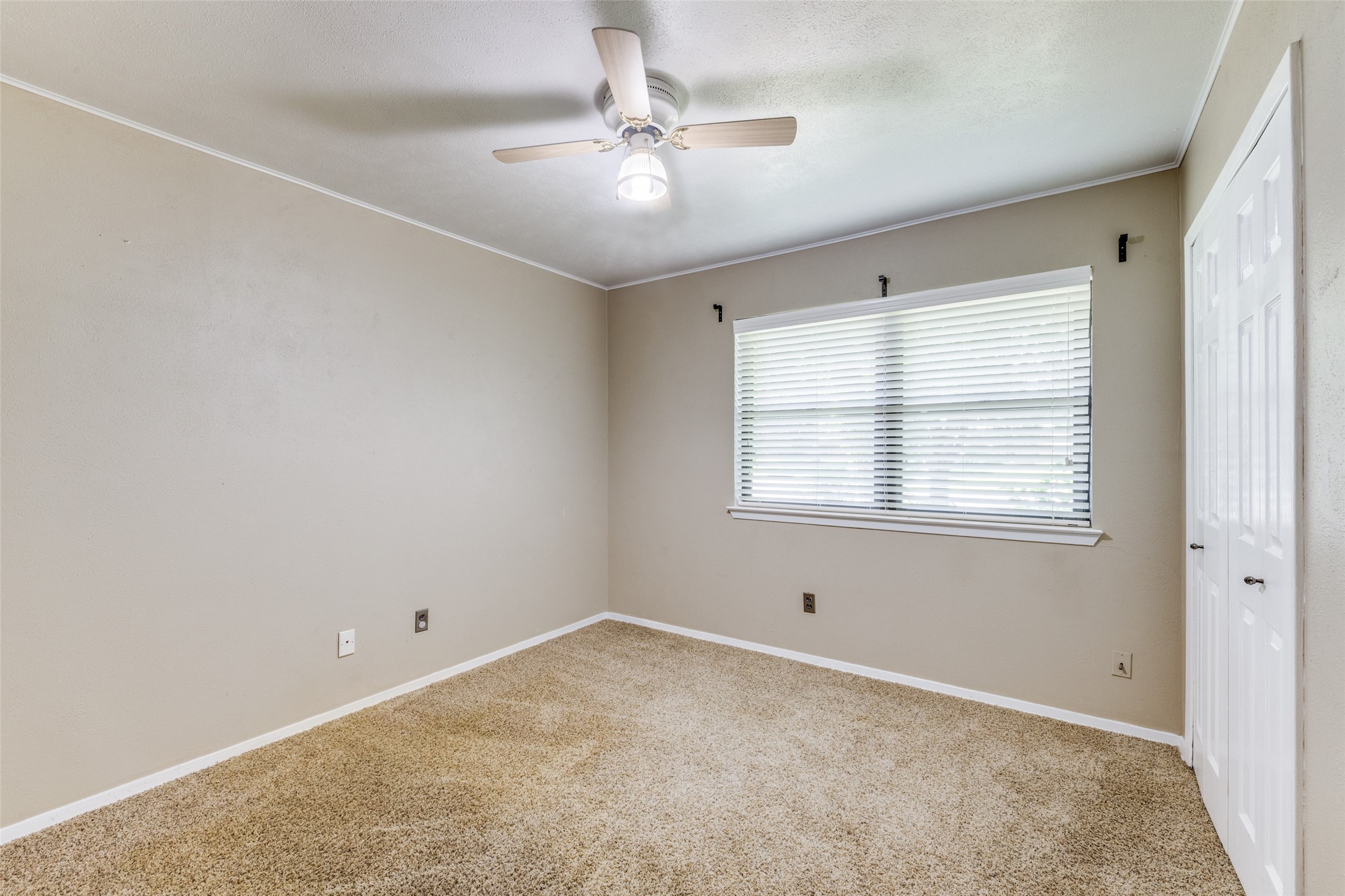 2602 Brentwood Circle