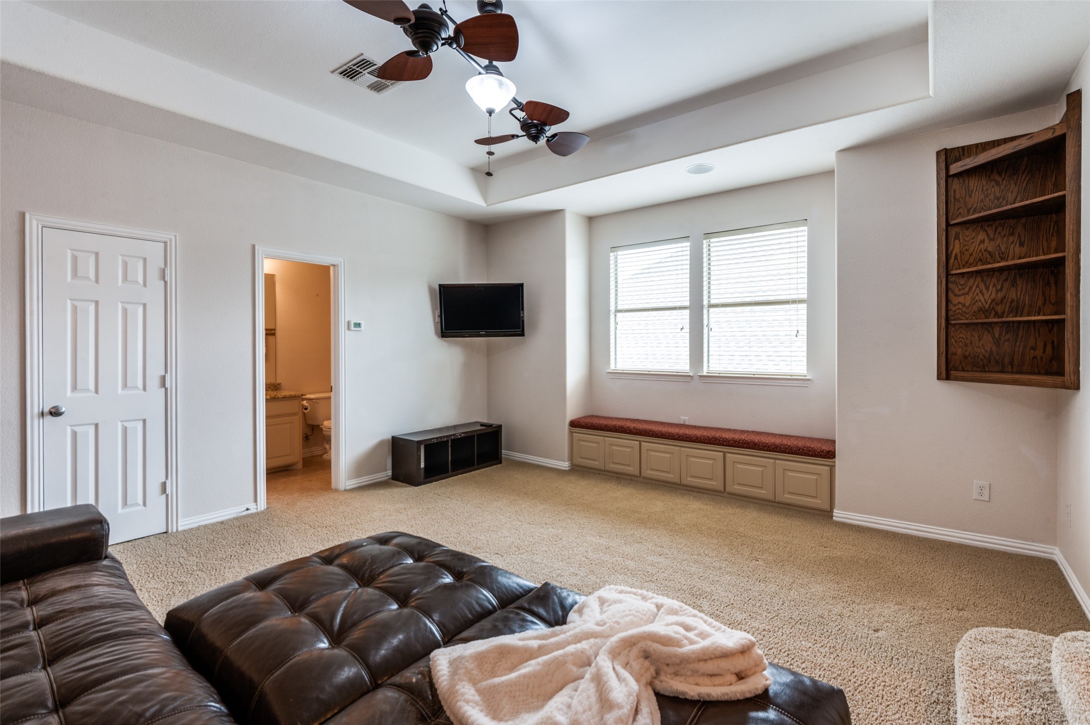 7601 Willowbend Drive