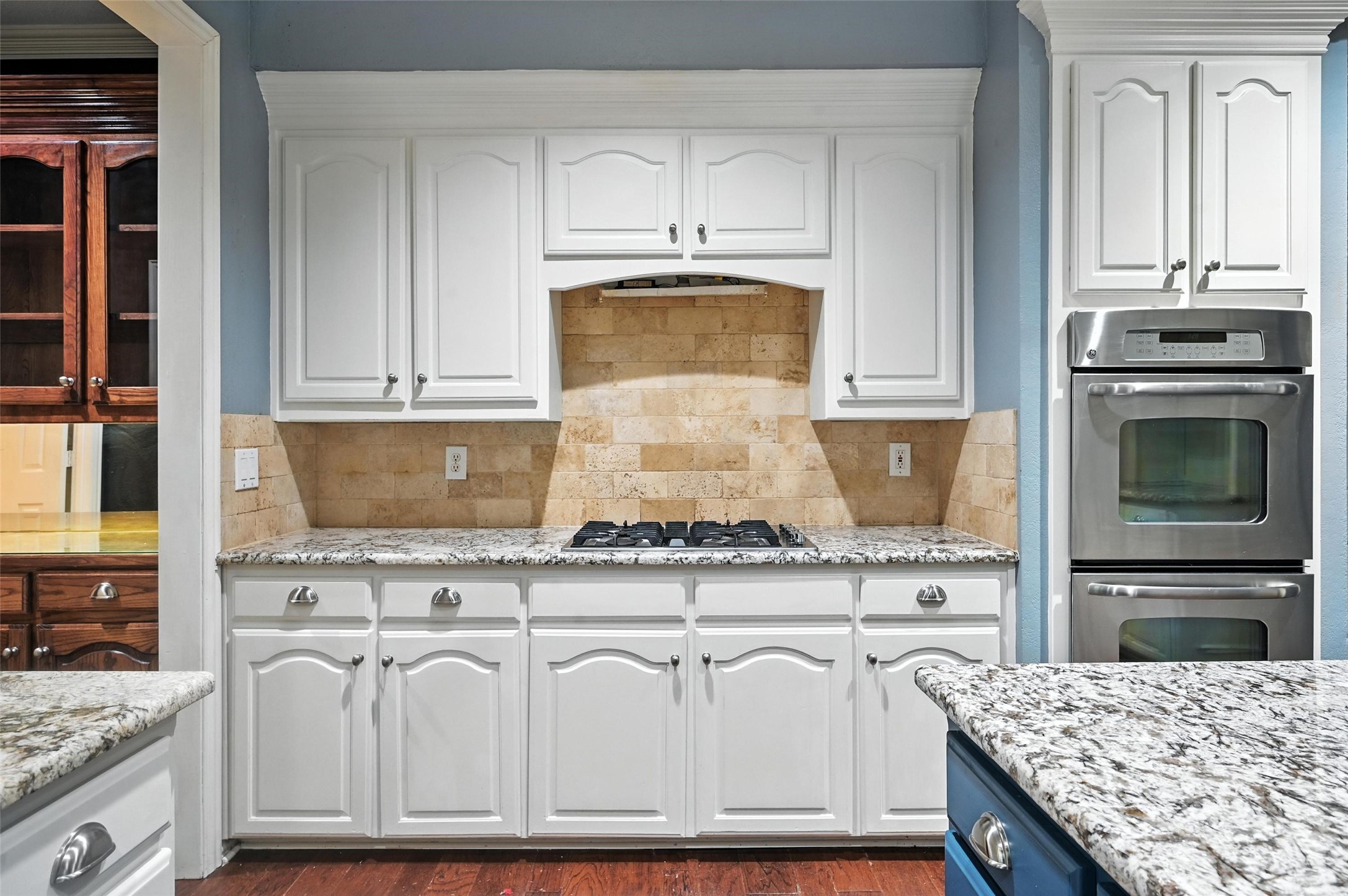 207 Royal Oaks Place