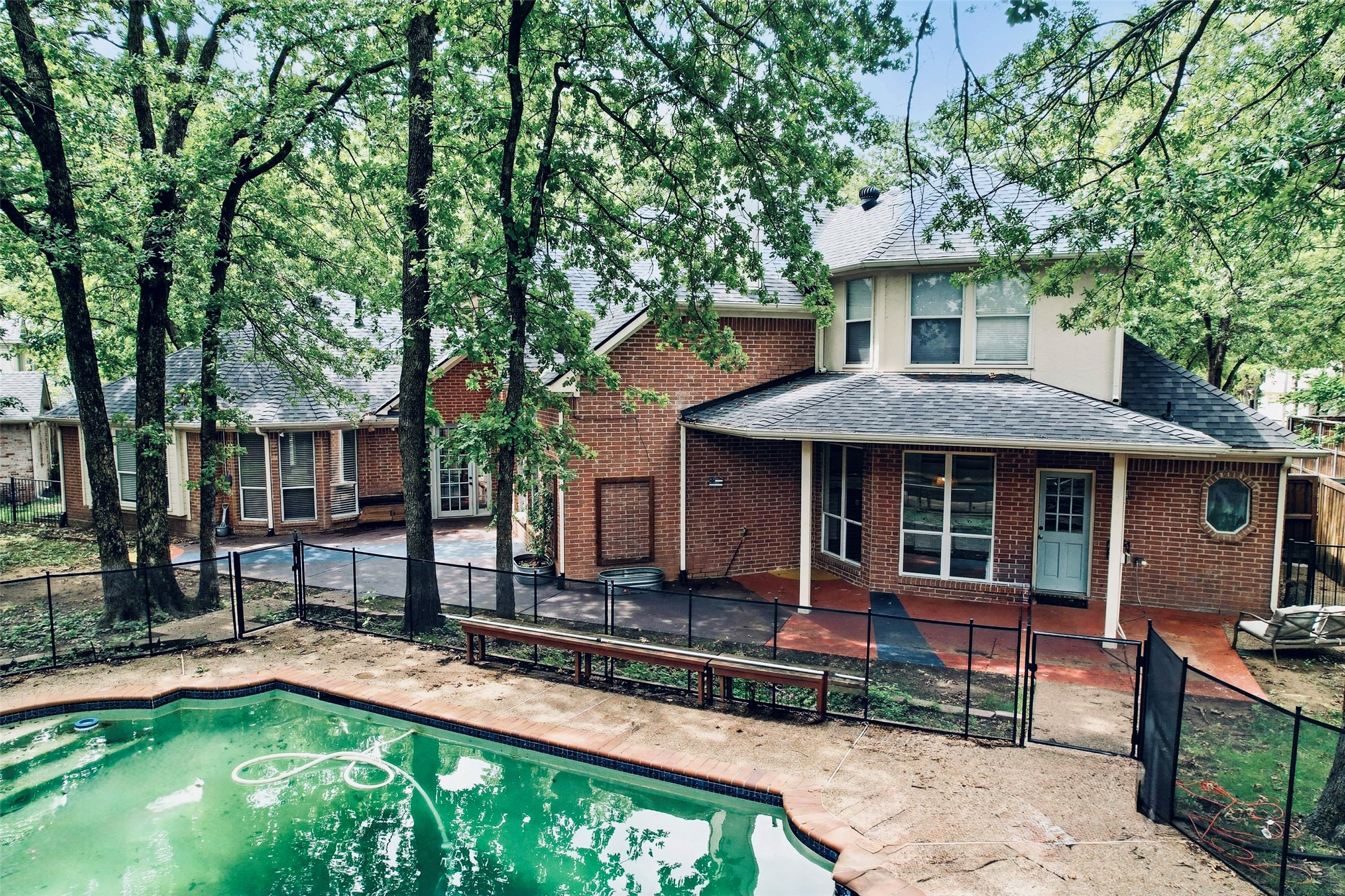 207 Royal Oaks Place