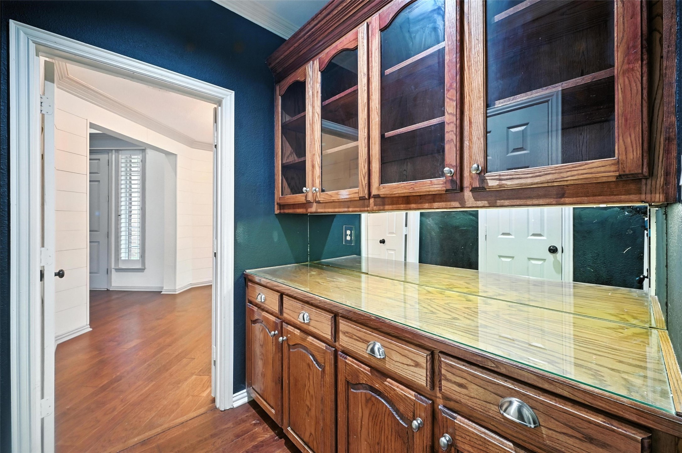 207 Royal Oaks Place