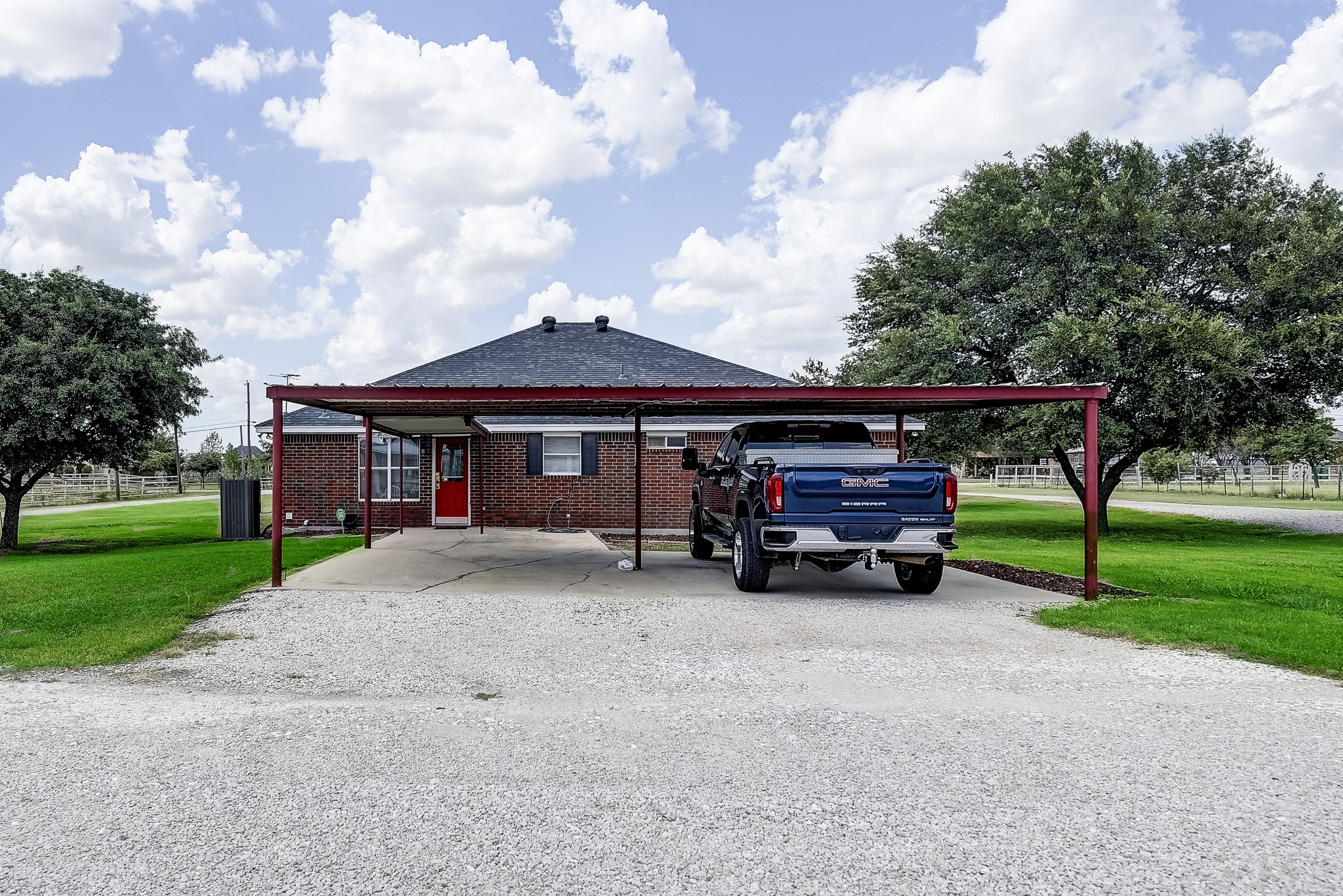 365 Country Lane