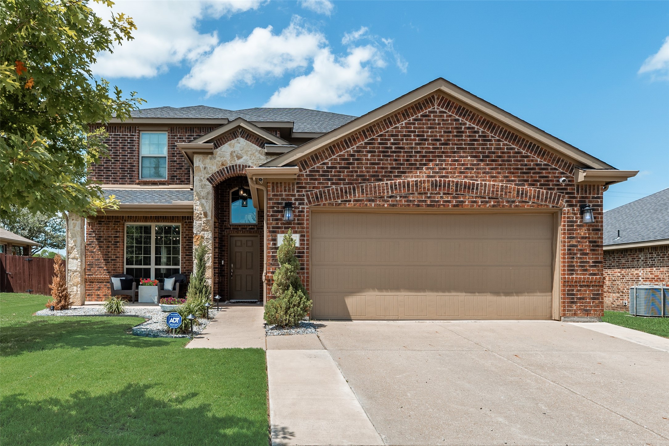 404 Fountain View Lane