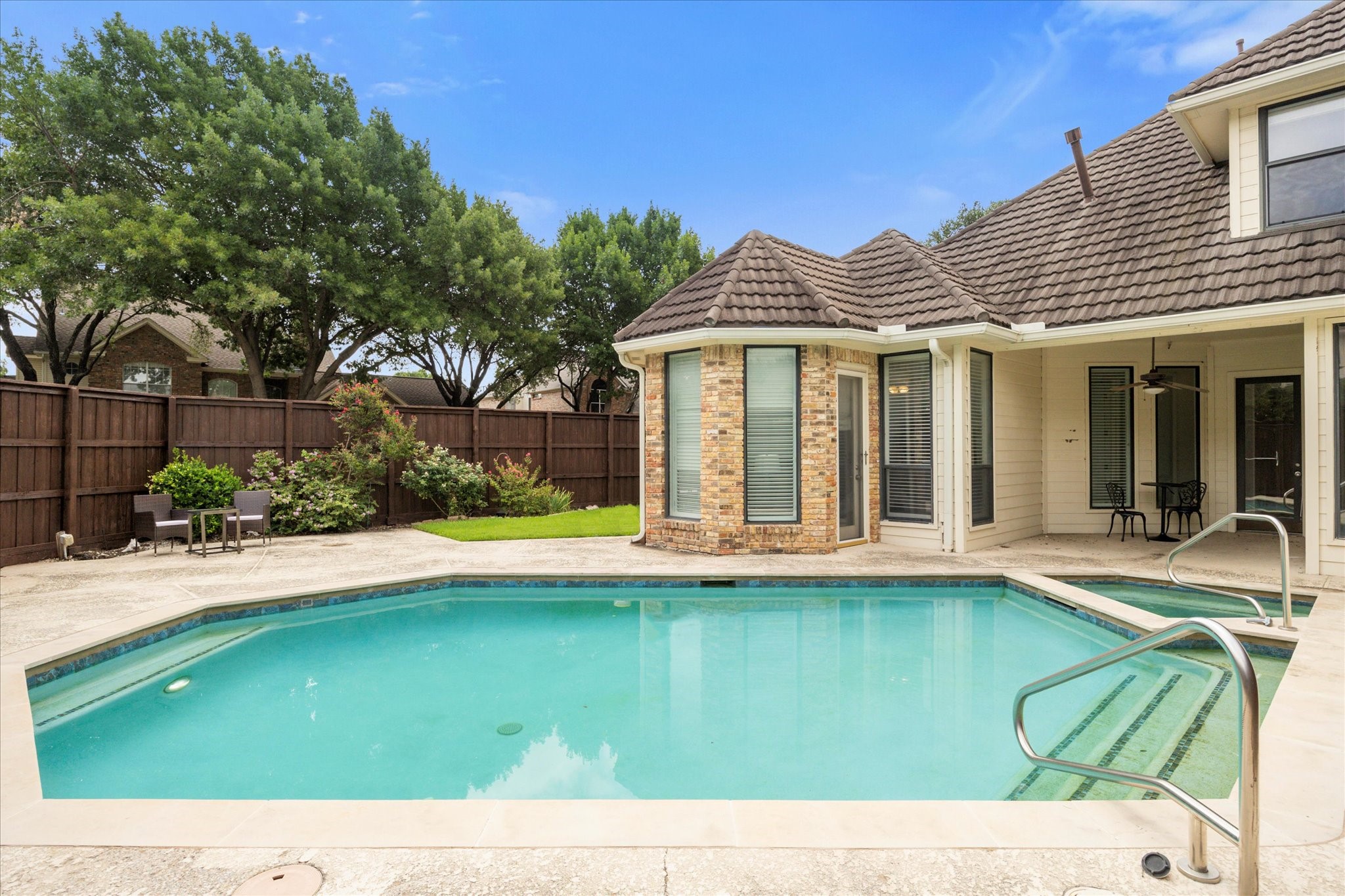 4505 Hitching Post Lane