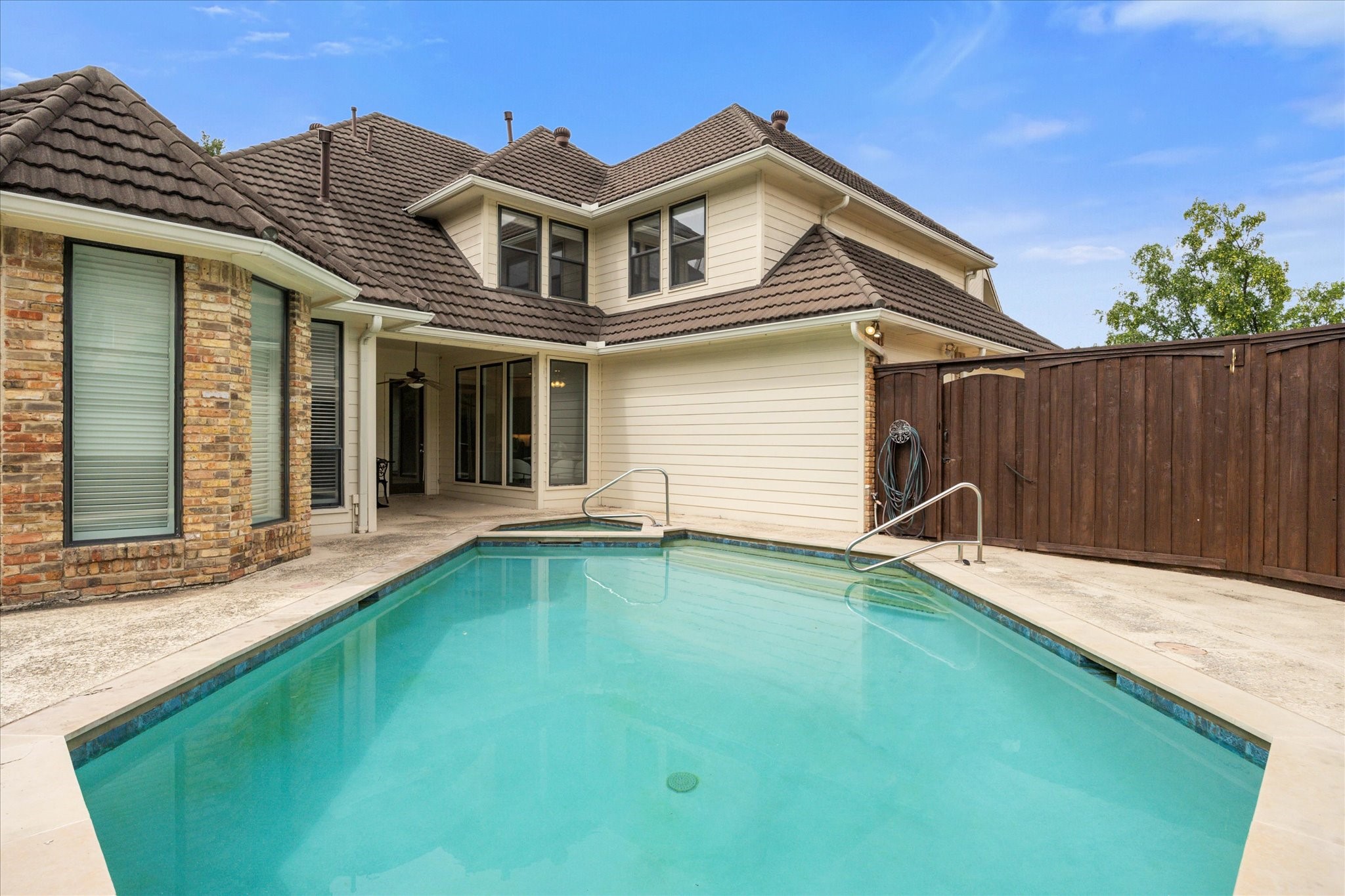 4505 Hitching Post Lane