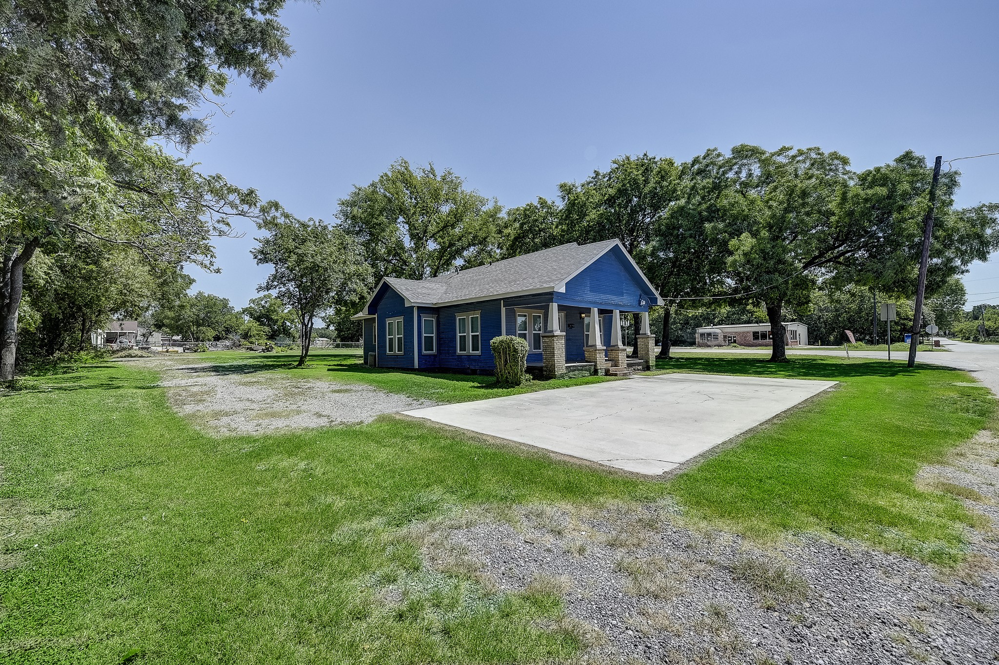 306 E Sherman Street