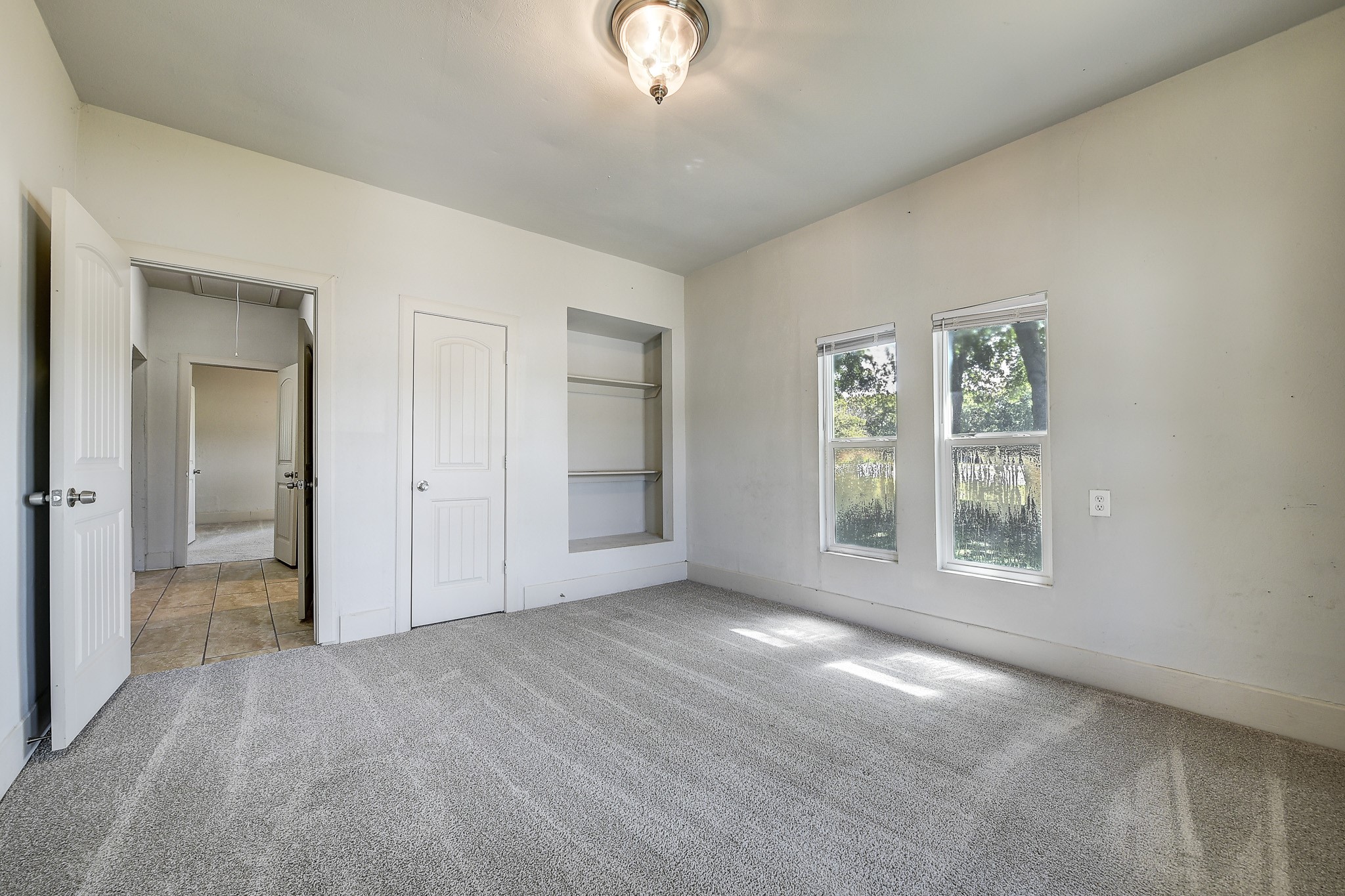 306 E Sherman Street