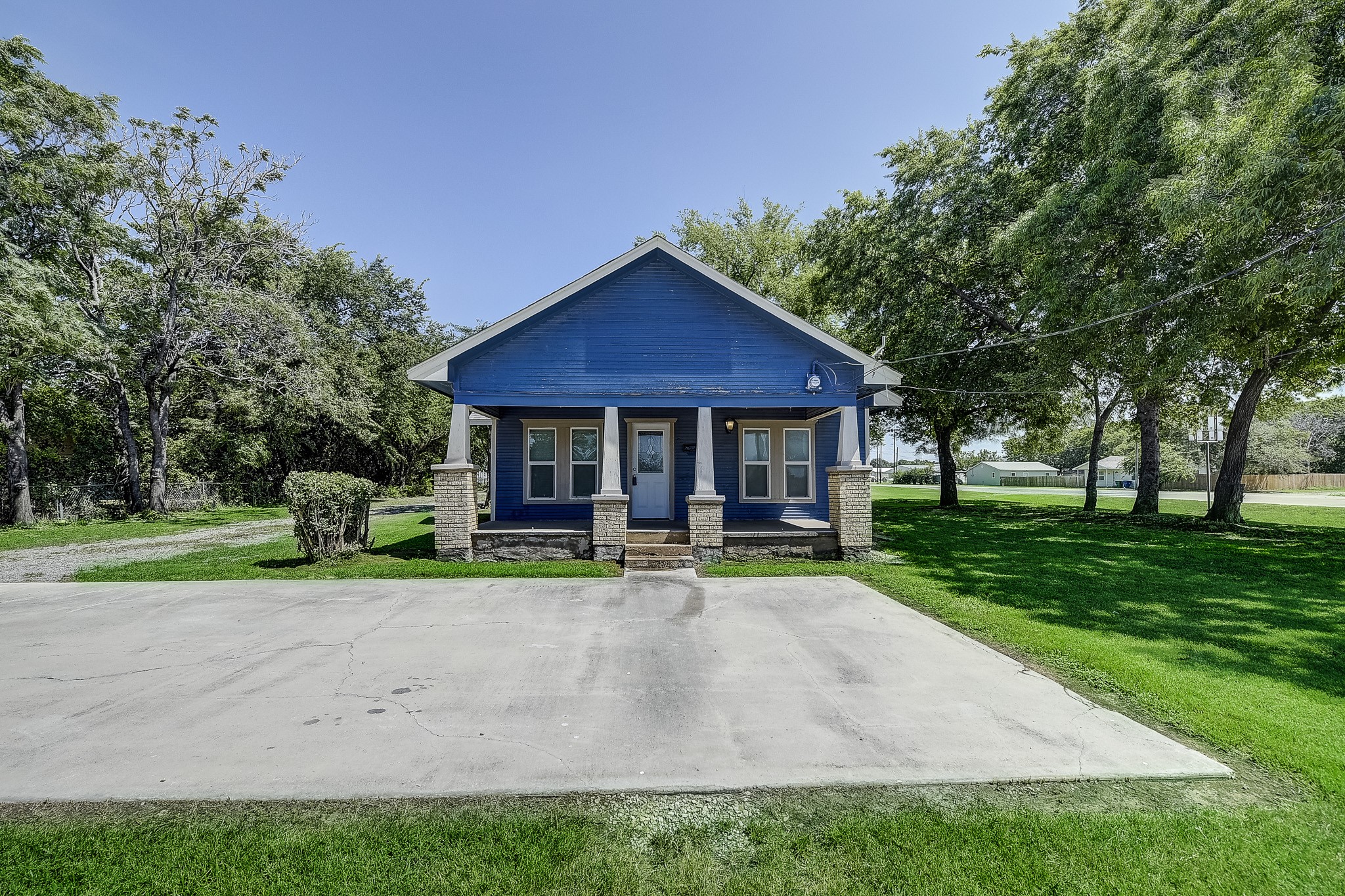 306 E Sherman Street