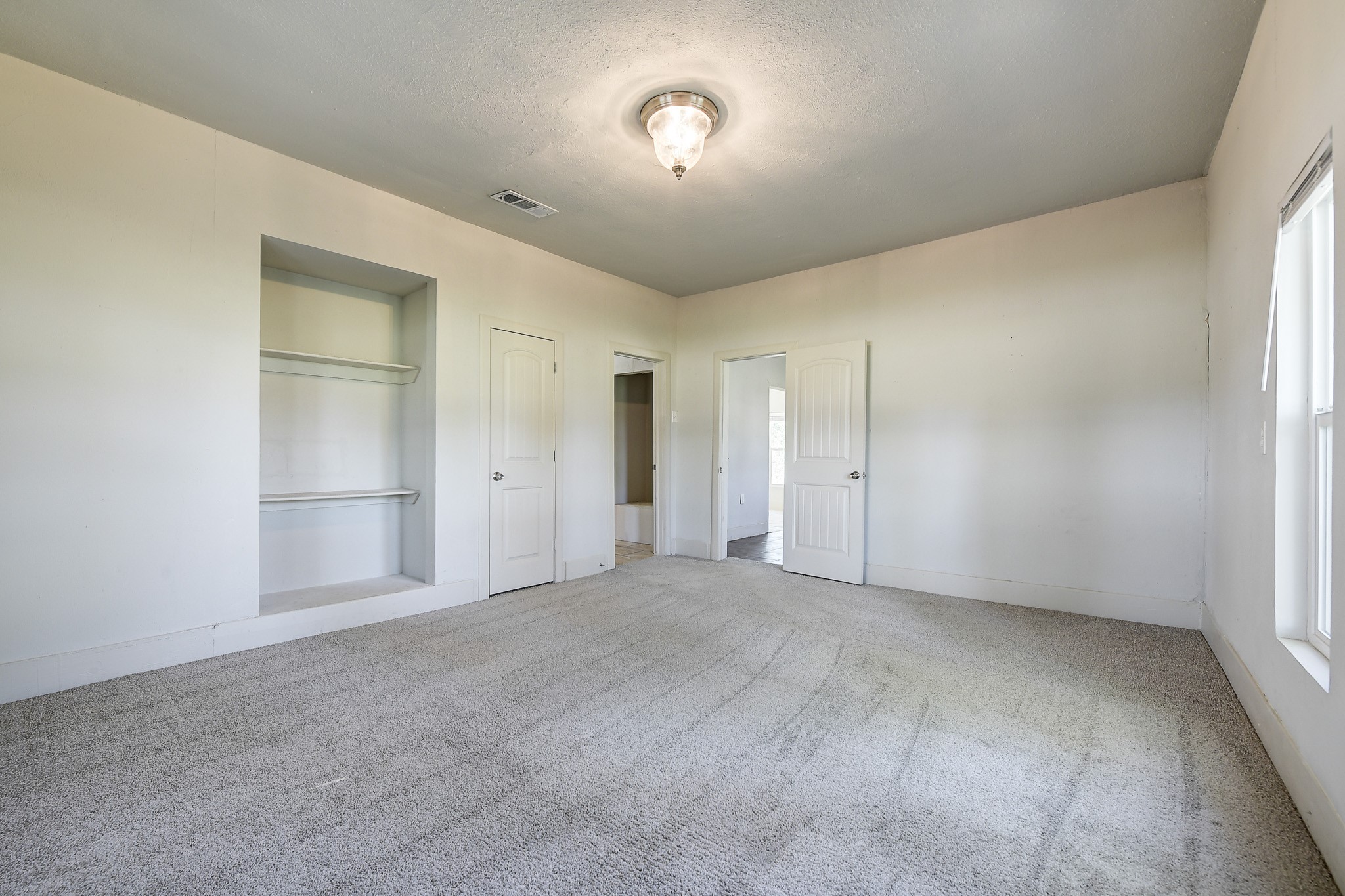 306 E Sherman Street