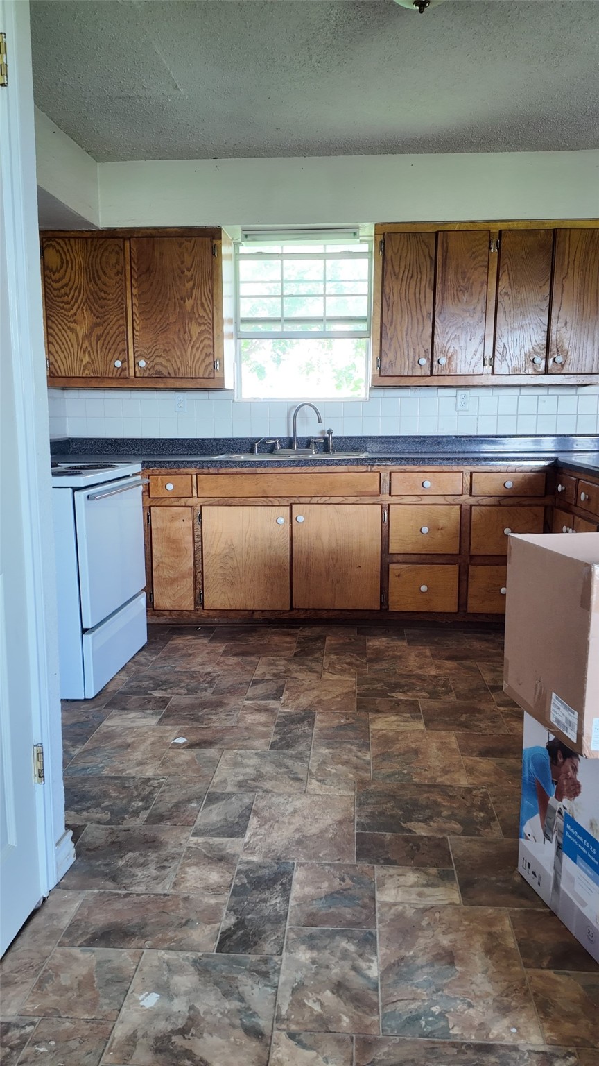 11082 County Road 133