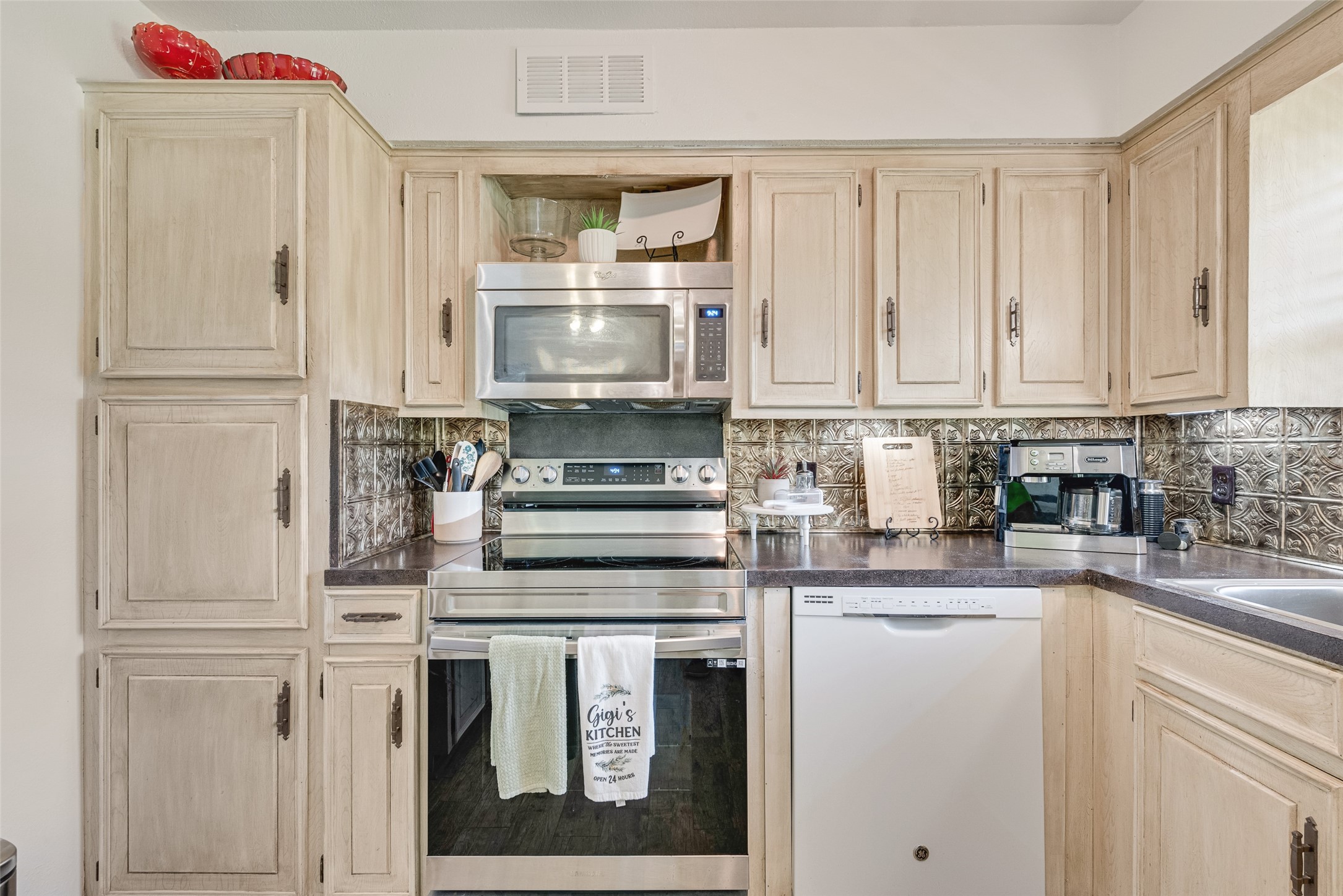 5546 County Road 547