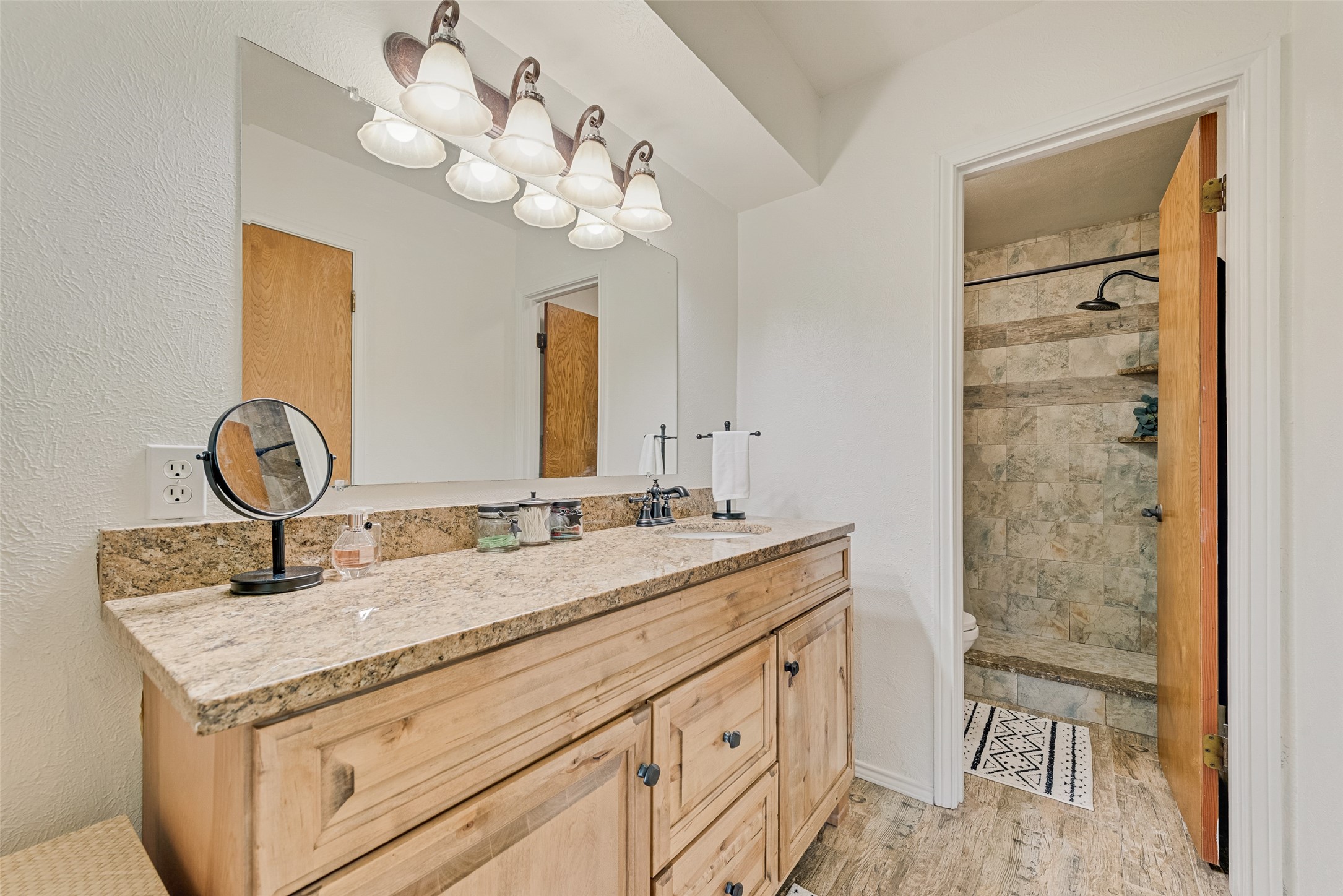 5546 County Road 547