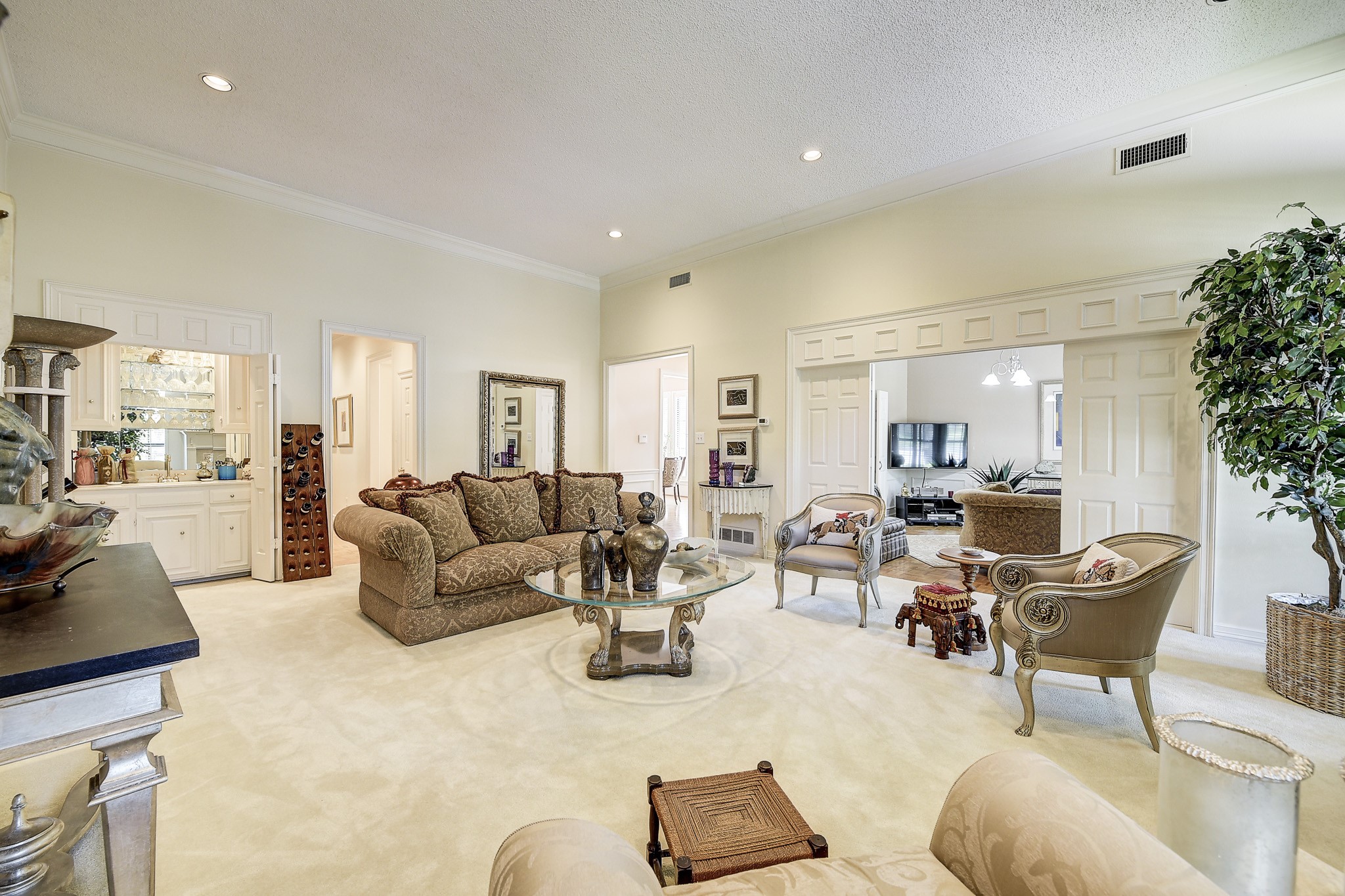 9028 Villa Park Circle