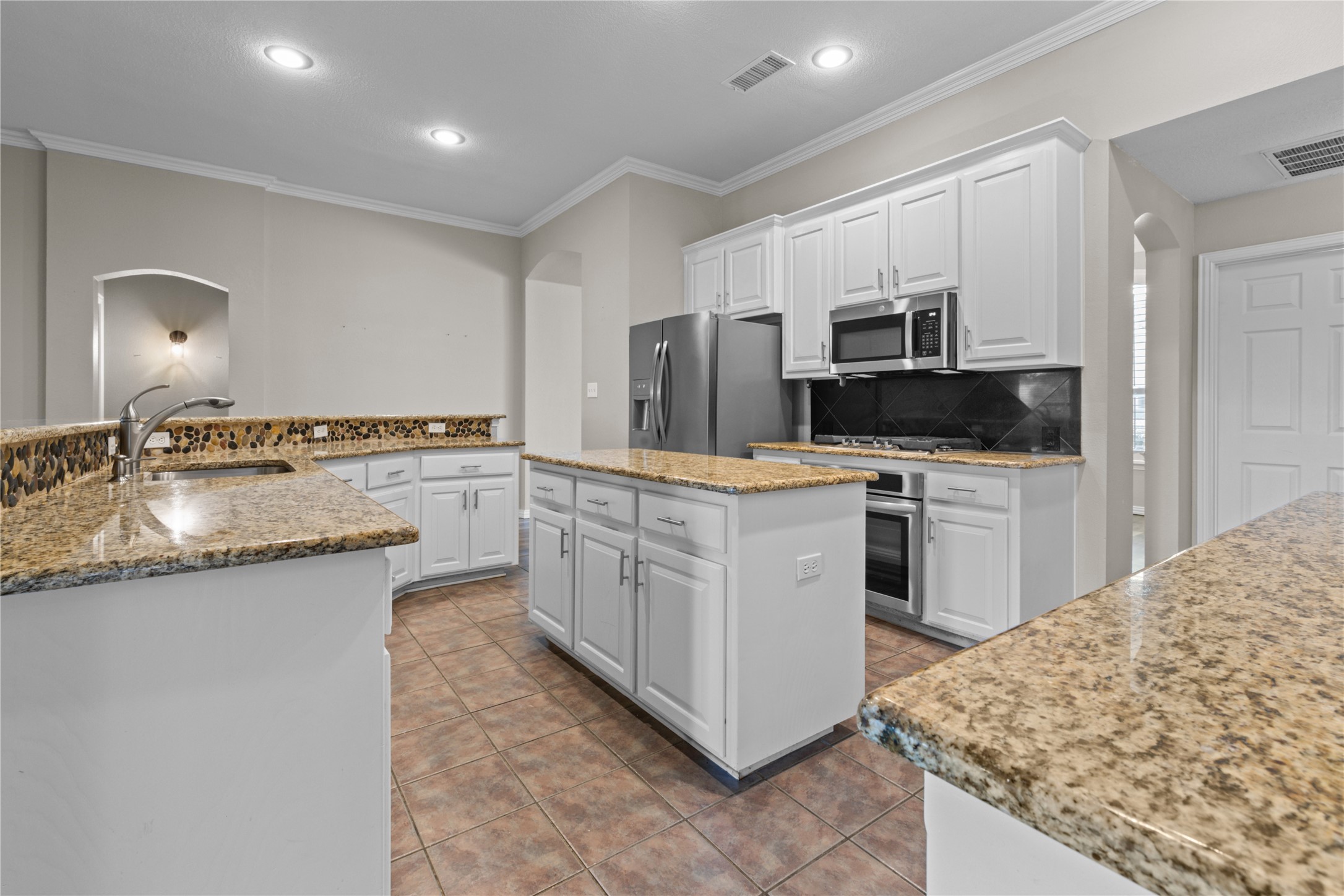 2505 Hillary Trail