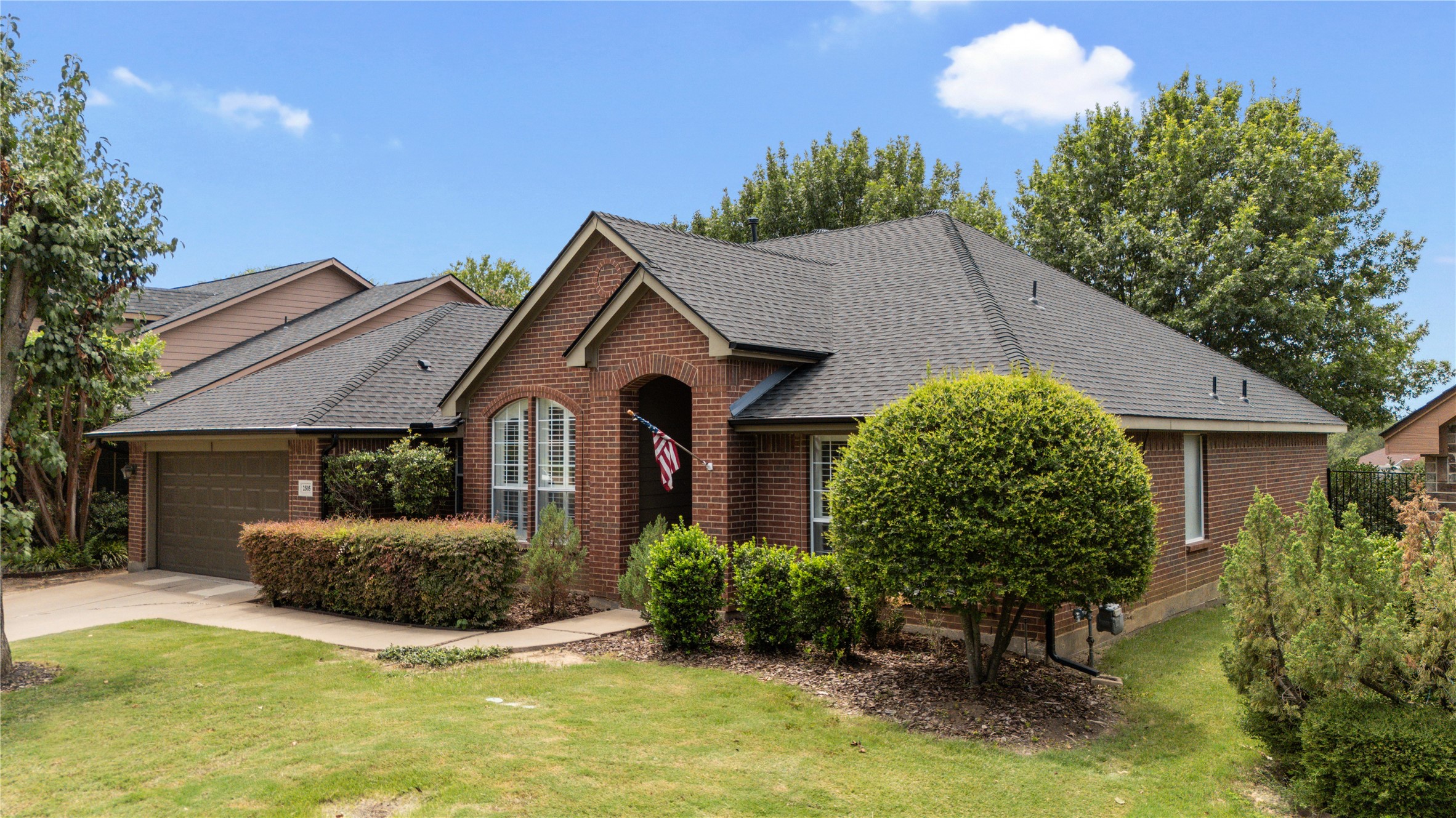 2505 Hillary Trail