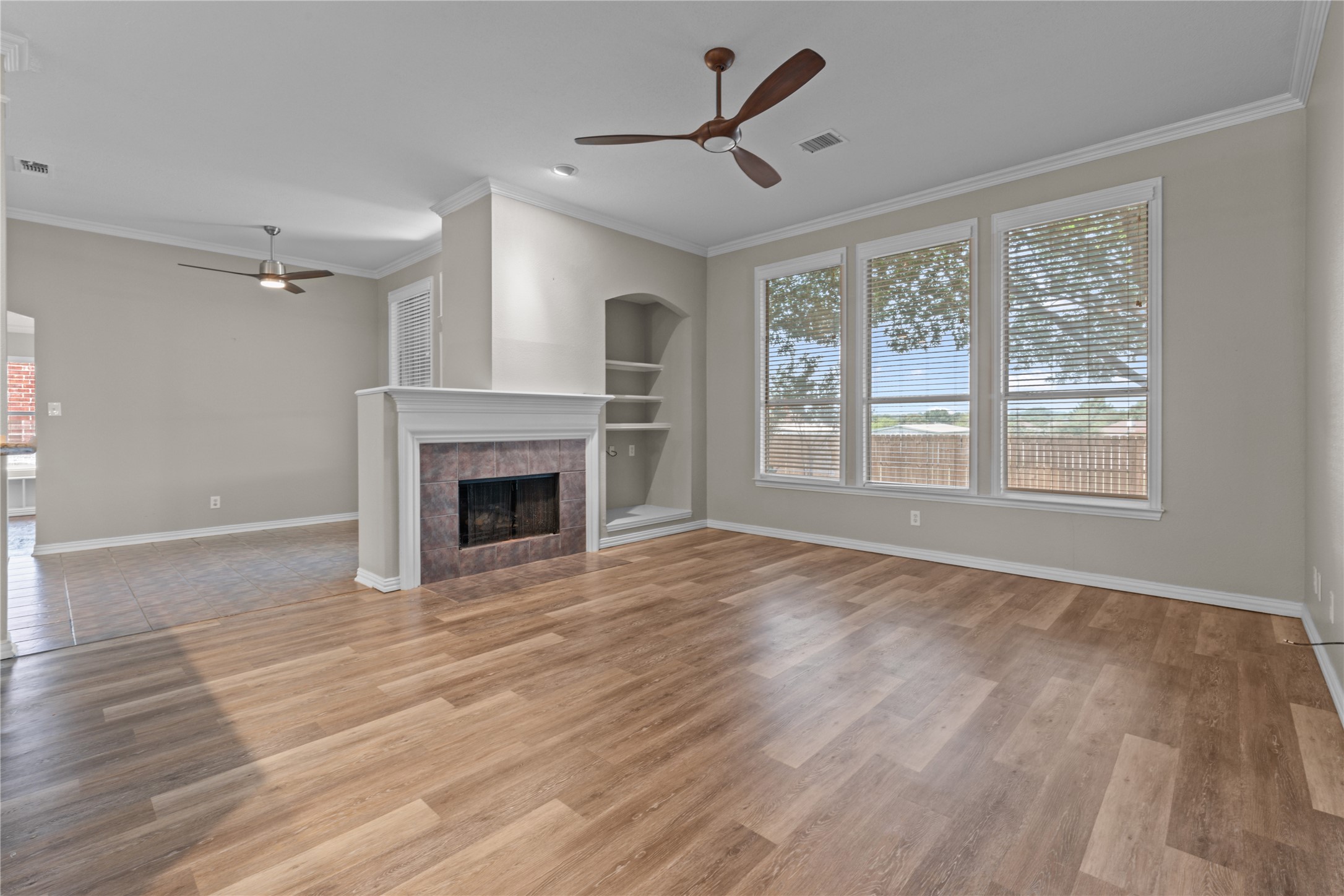 2505 Hillary Trail