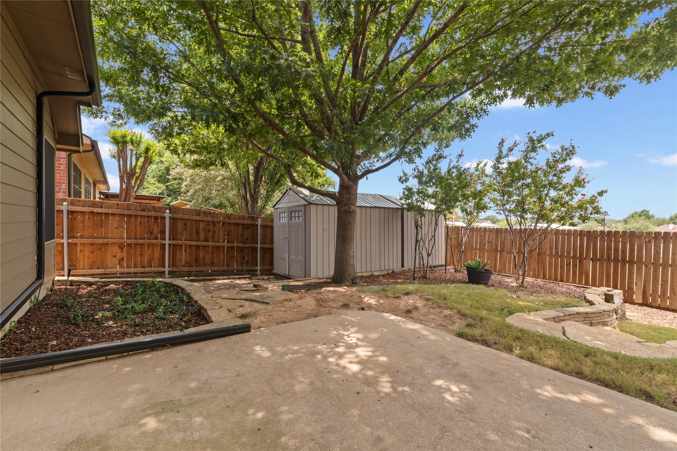 2505 Hillary Trail