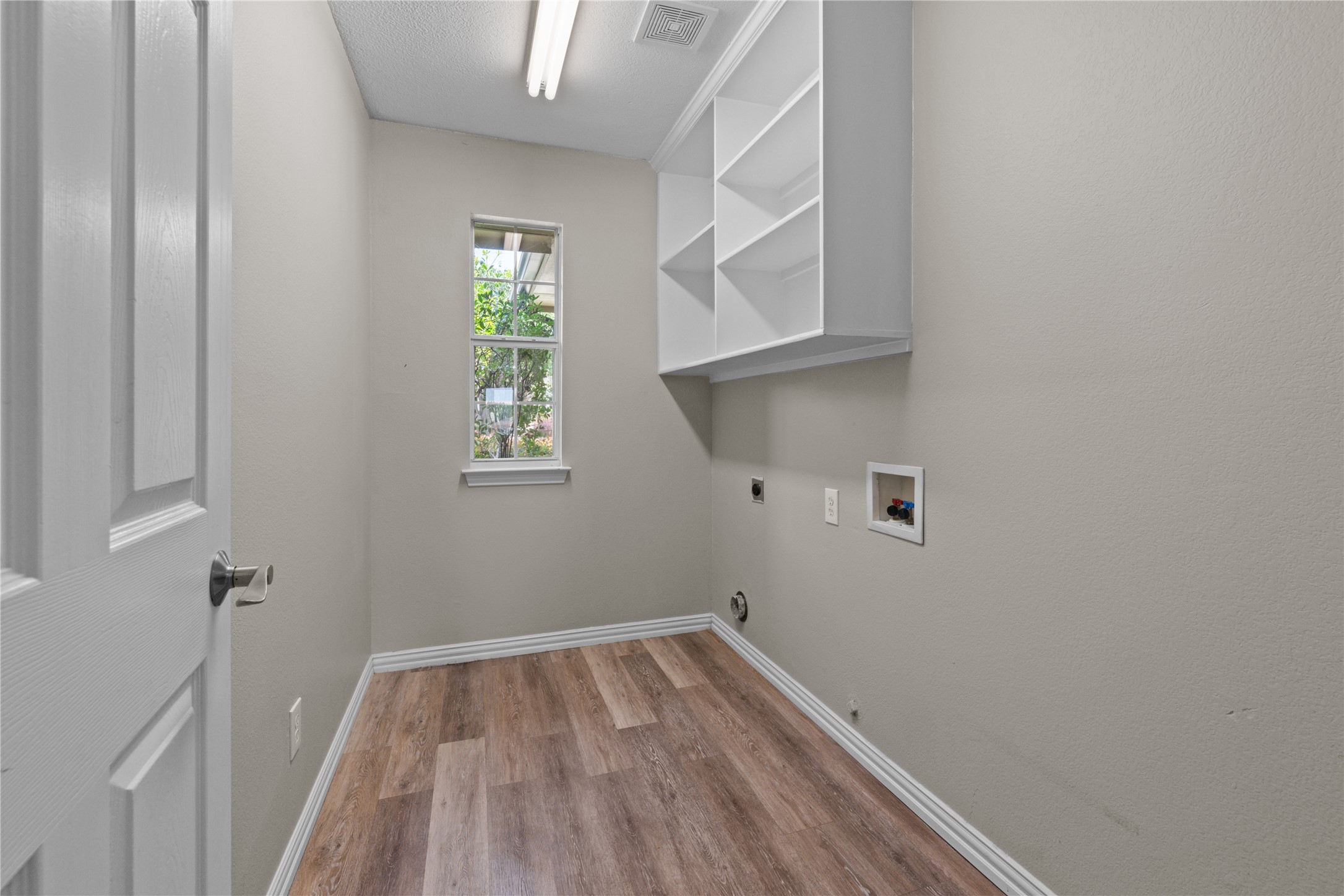 2505 Hillary Trail