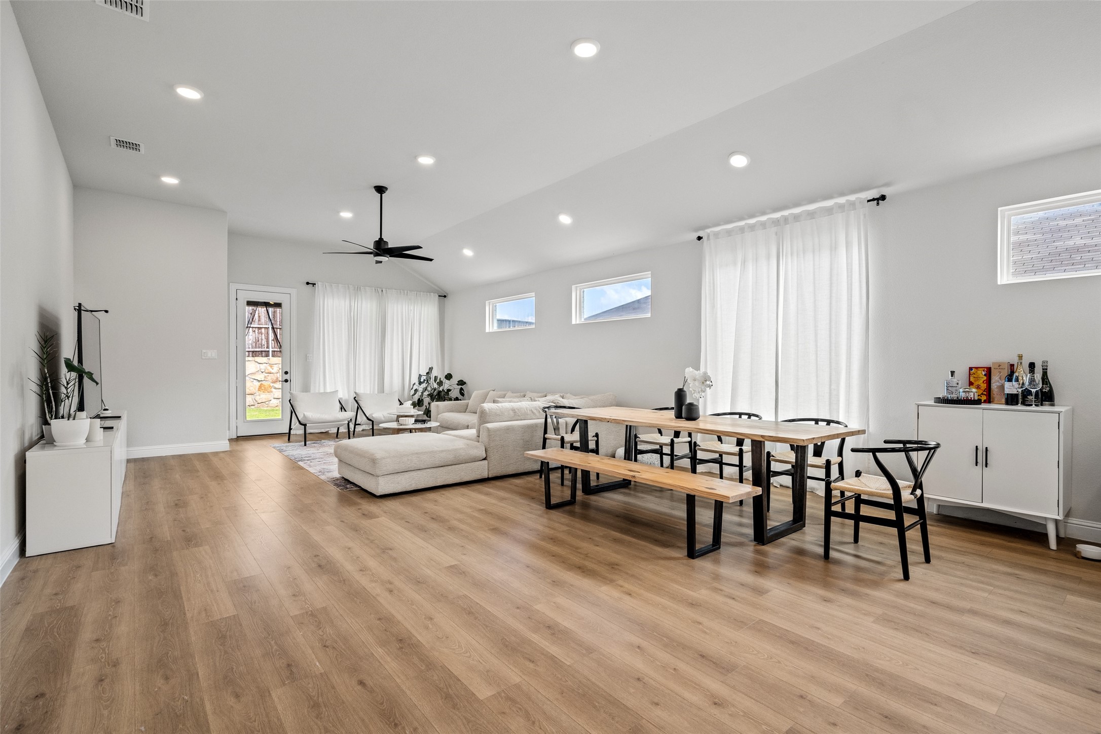 3476 Rosewood Lane