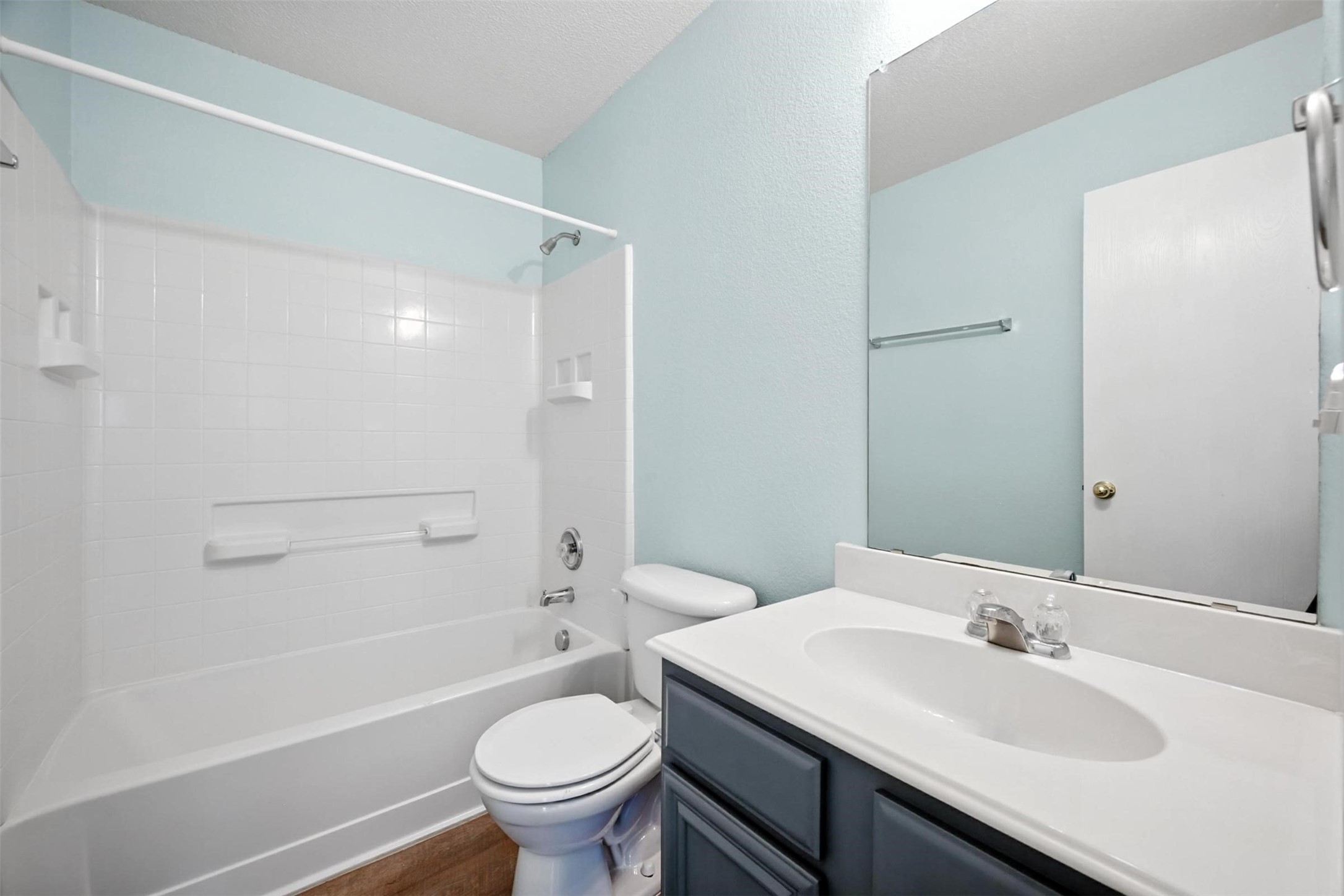 1782 Lago Vista