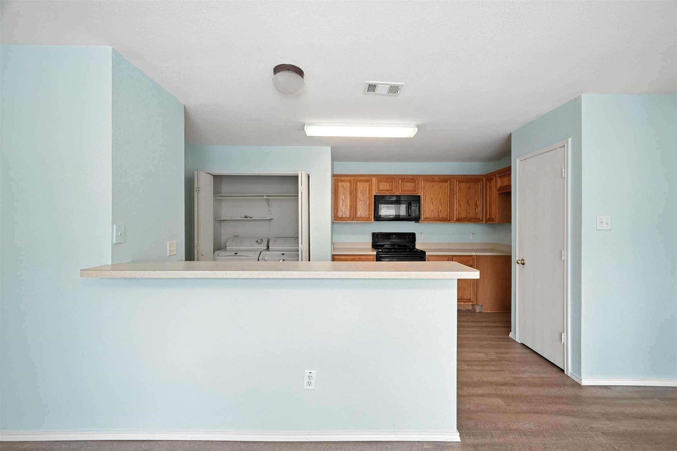1782 Lago Vista