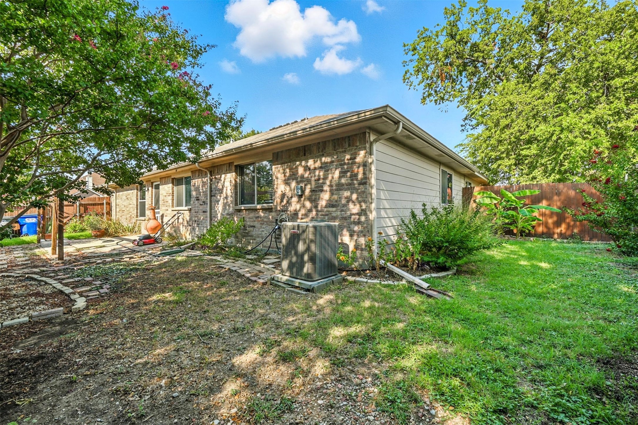 1782 Lago Vista