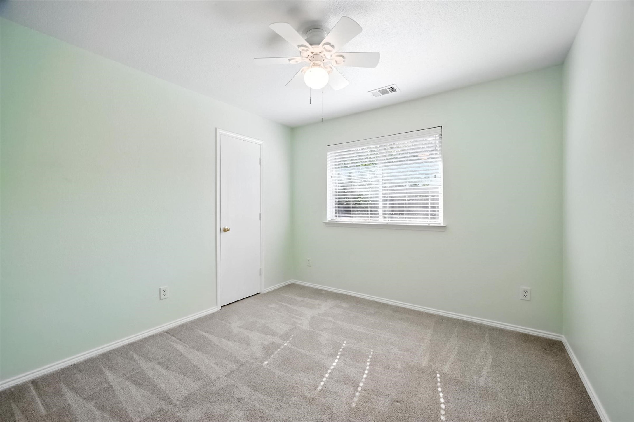 1782 Lago Vista