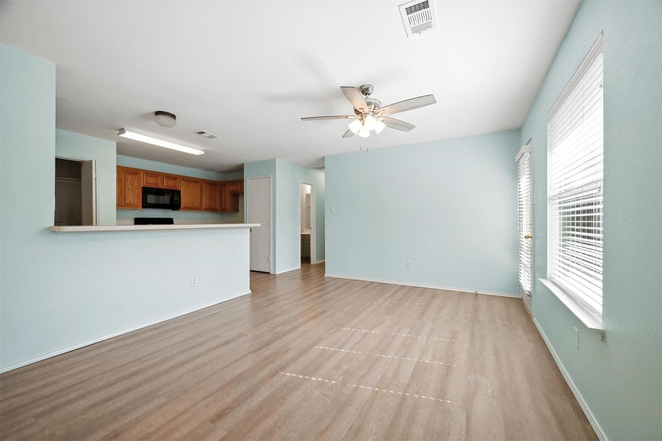 1782 Lago Vista