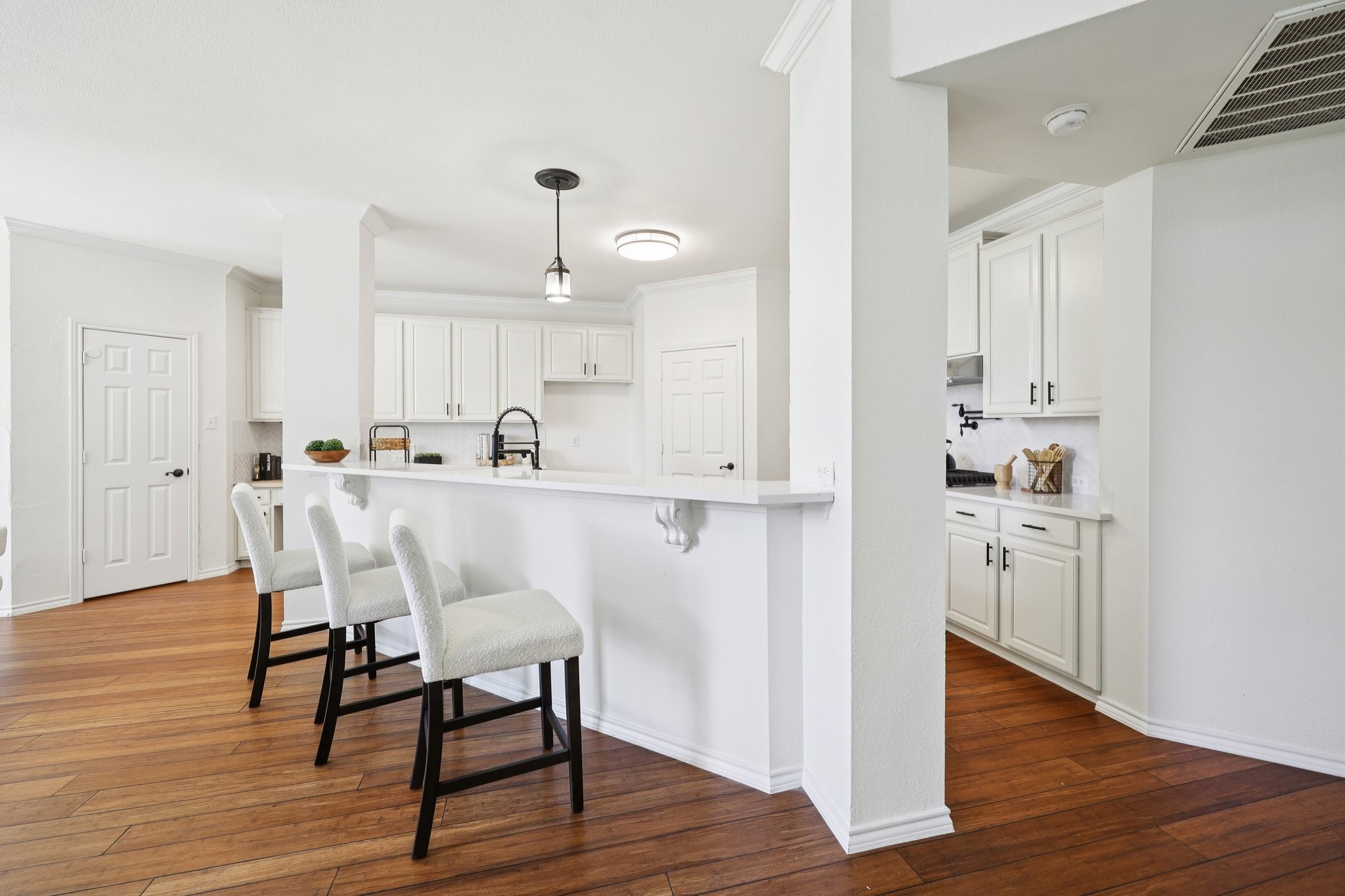 2409 Summerside Lane