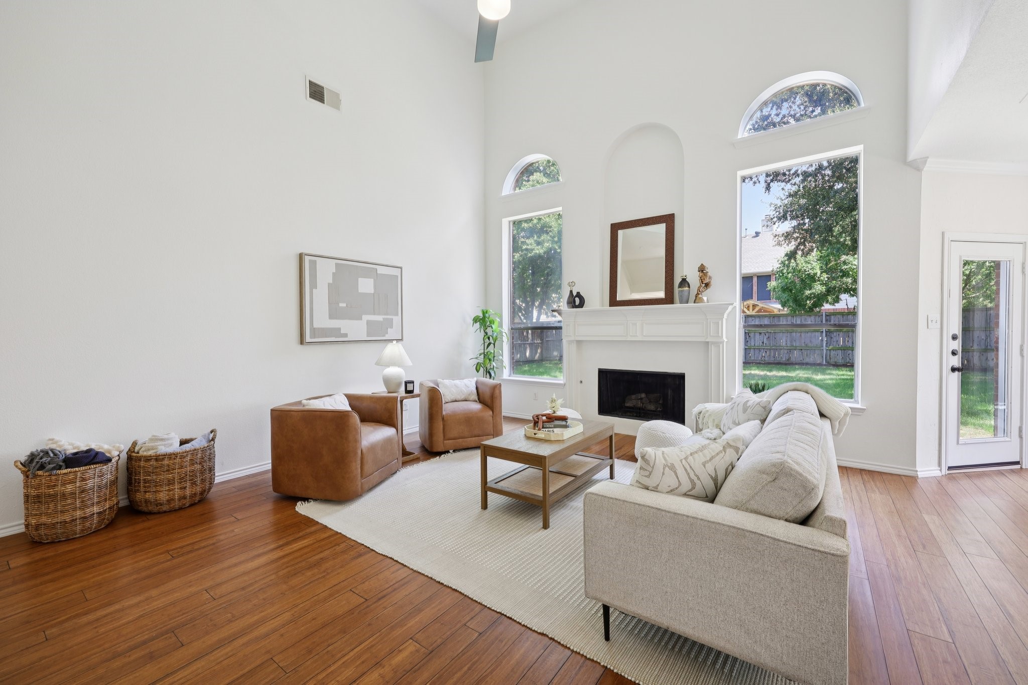 2409 Summerside Lane