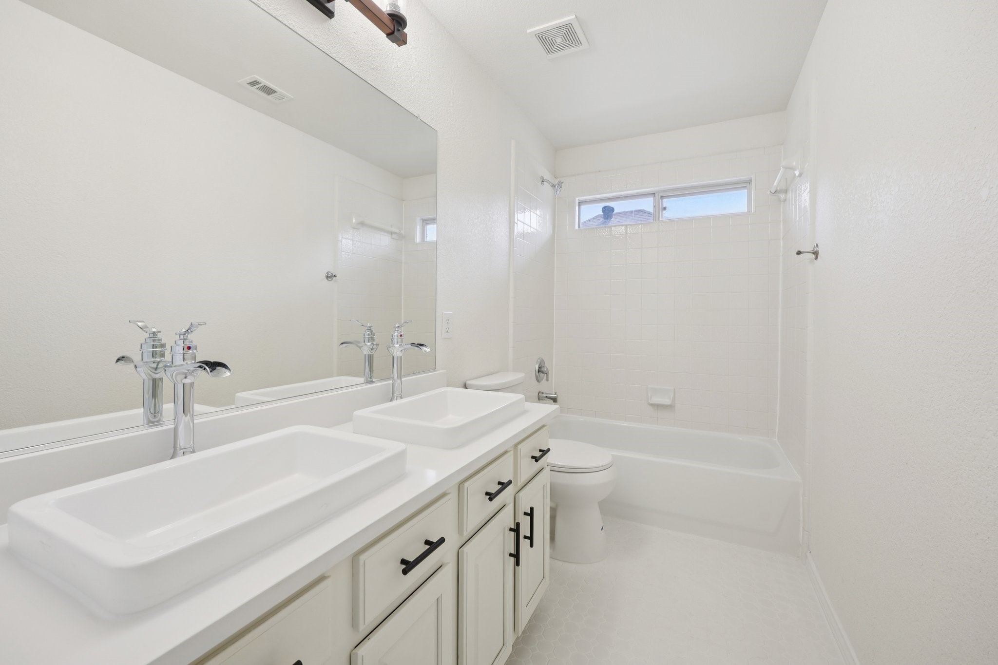 2409 Summerside Lane