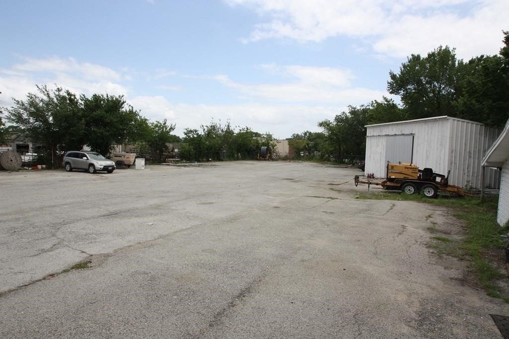 1010 US Highway 80 E