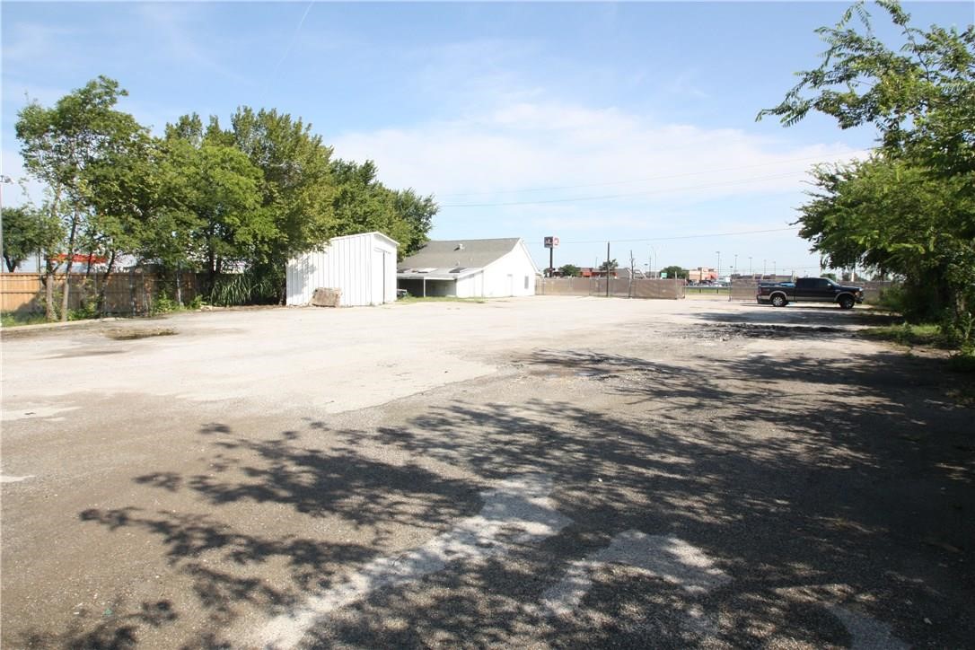 1010 US Highway 80 E